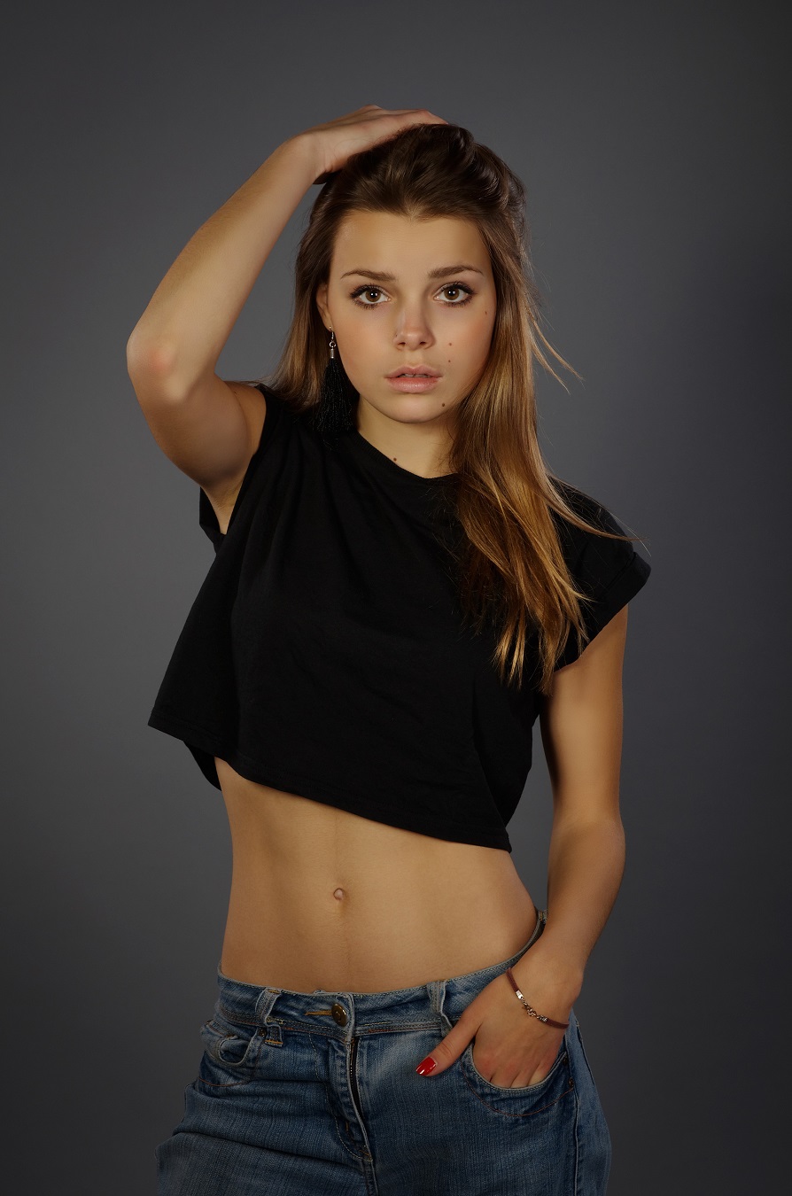 Model Women Long Hair Maria Viacheslav Krivonos T Shirt Black Top Bare Midriff 894x1350