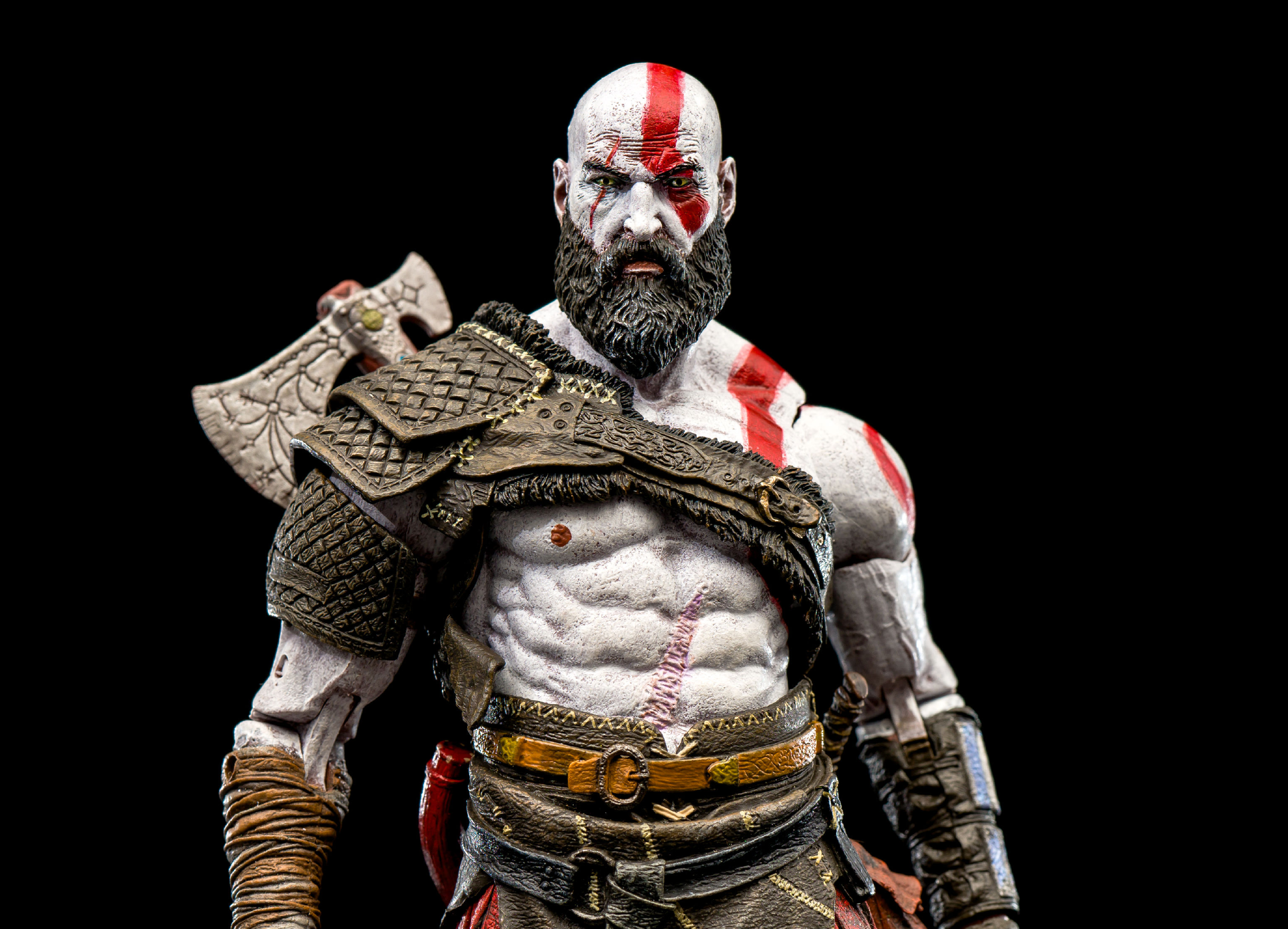 Kratos God Of War Figurine 3070x2215