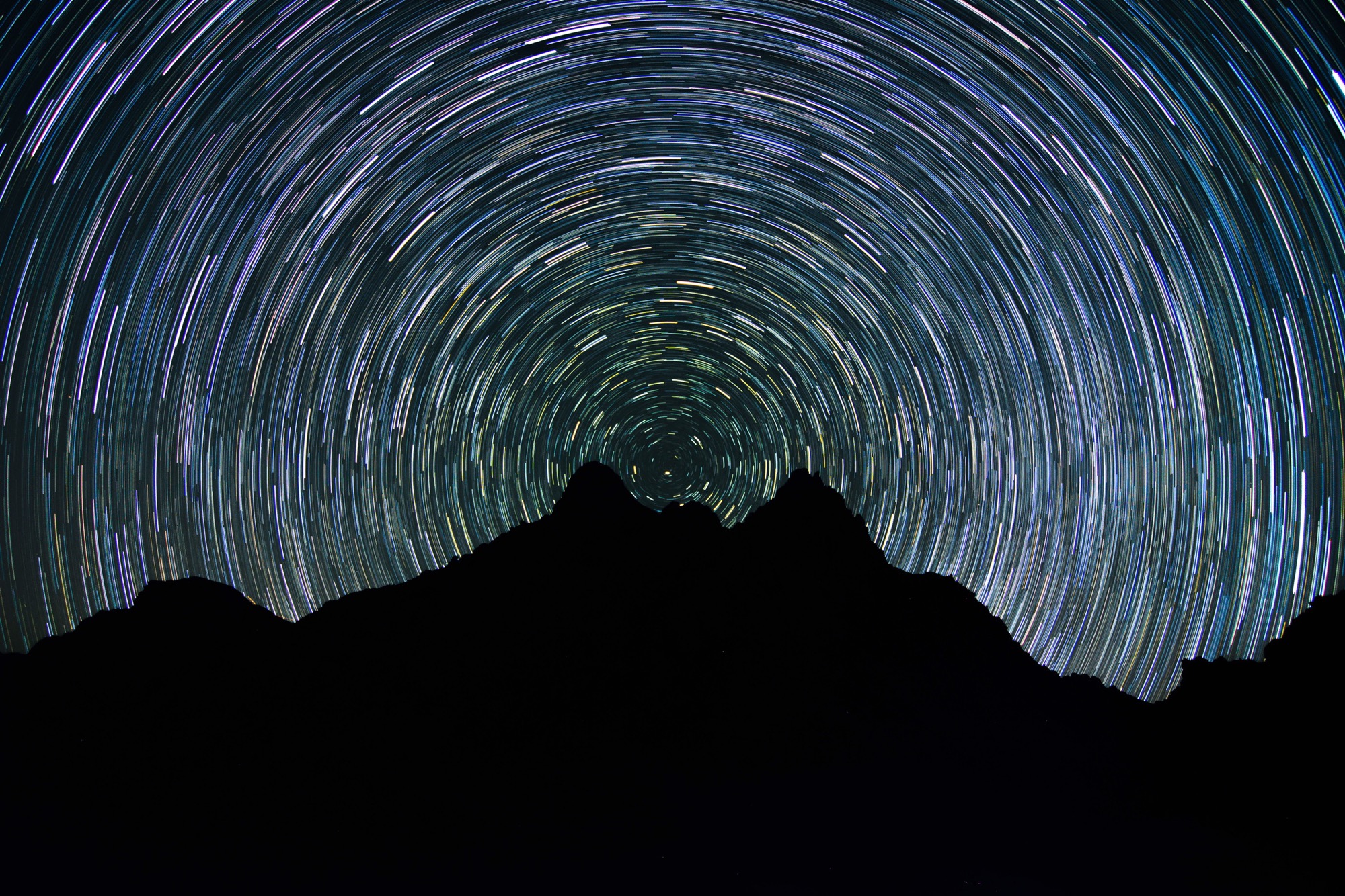 Photography Night Nature Landscape Stars Long Exposure Light Trails Circle Mountains Black Silhouett 2000x1334