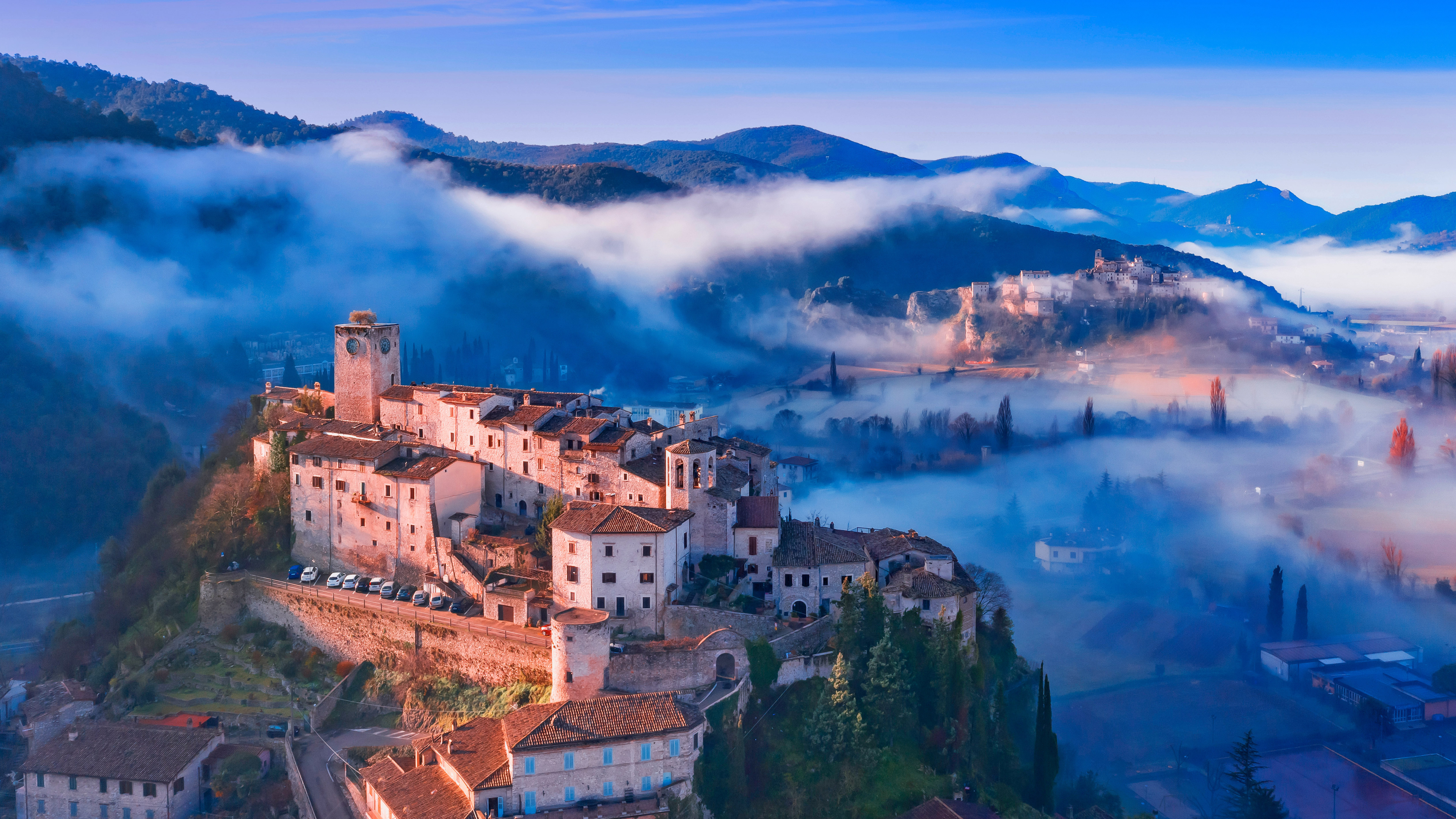 Italy Umbria Landscape Mist Building Mountains 3840x2160