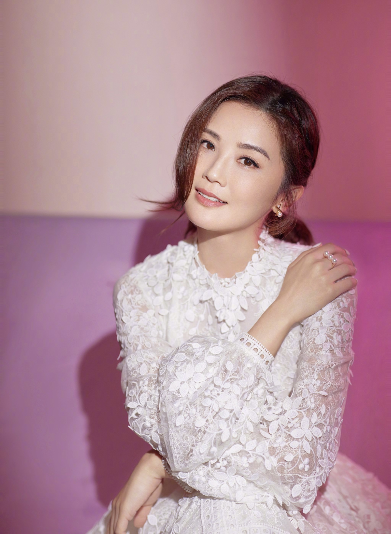 Asian Women Celebrity Actress Twins Zhuoyan Cai 1536x2096