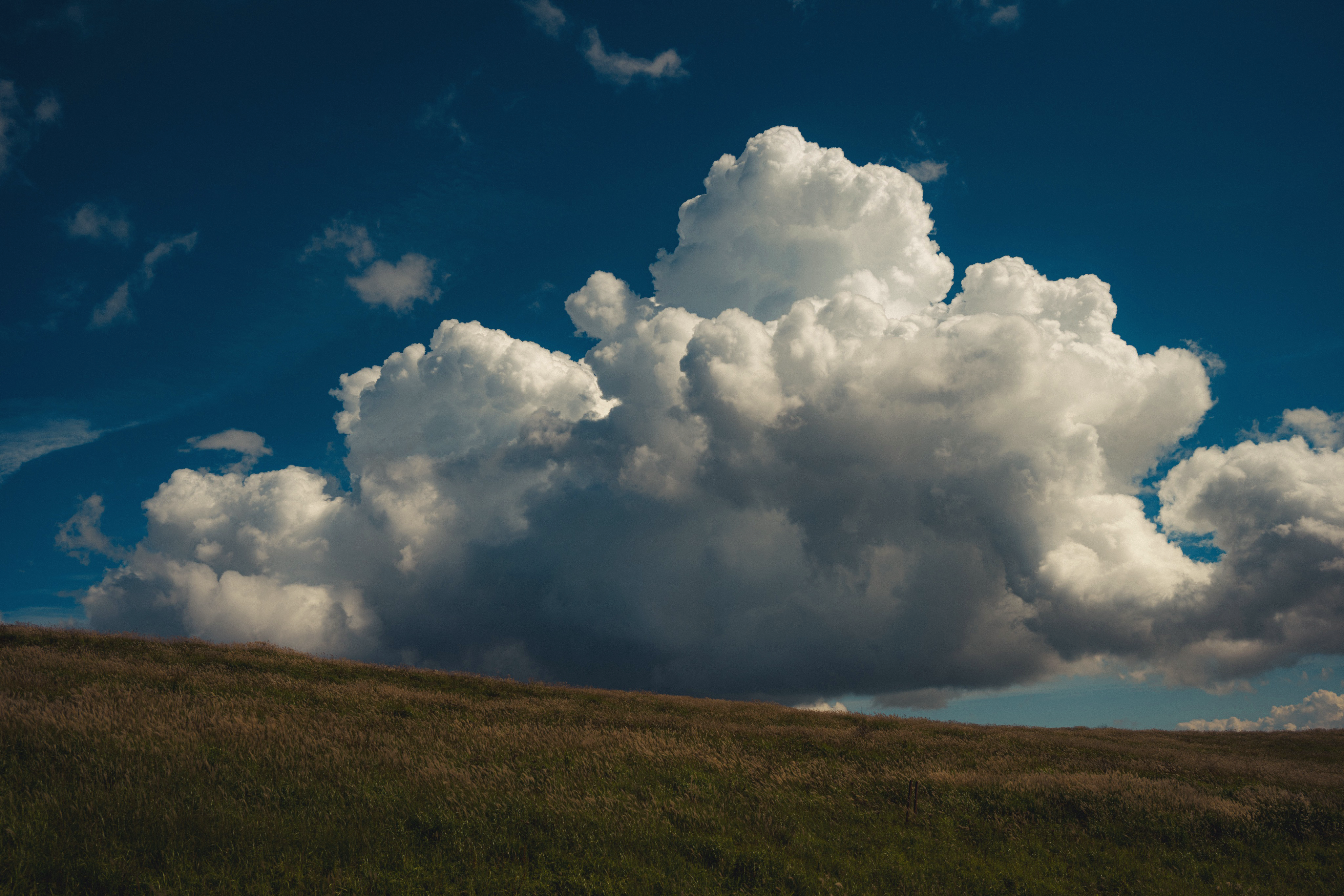 Nature Field Clouds Natural Light Saturation Grass Minimalism Sky 4096x2731