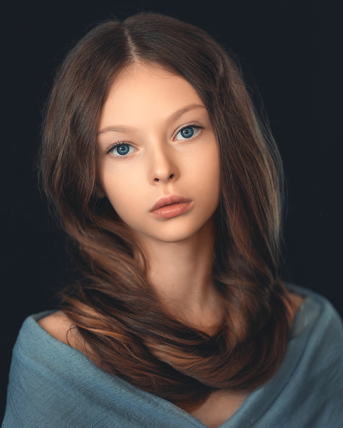 Elena Mikhailova Women Brunette Blue Eyes Looking At Viewer Portrait 1200x1500