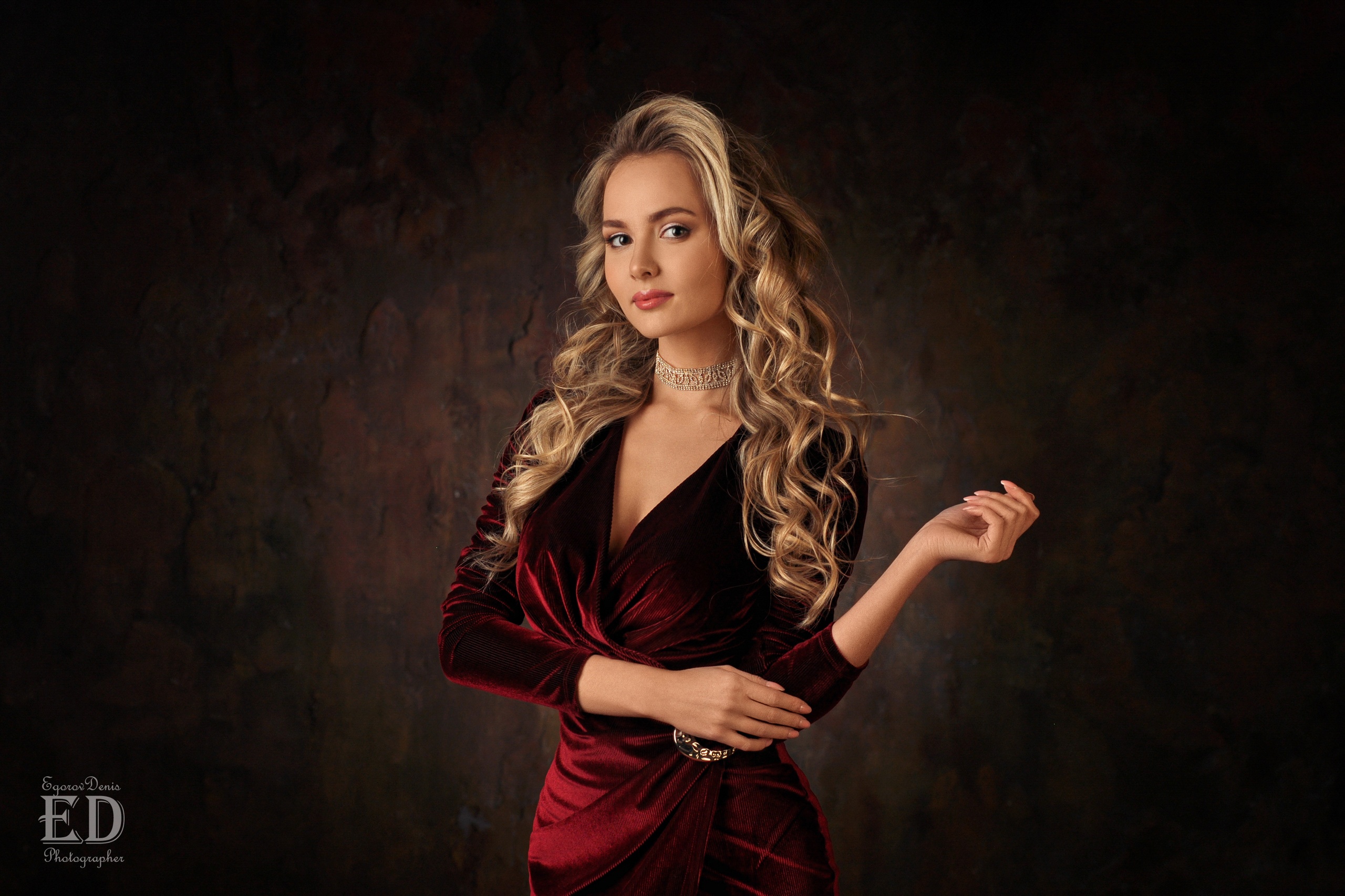 Denis Egorov Women Blonde Wavy Hair Dress Red Clothing Velvet Simple Background Makeup 2560x1706