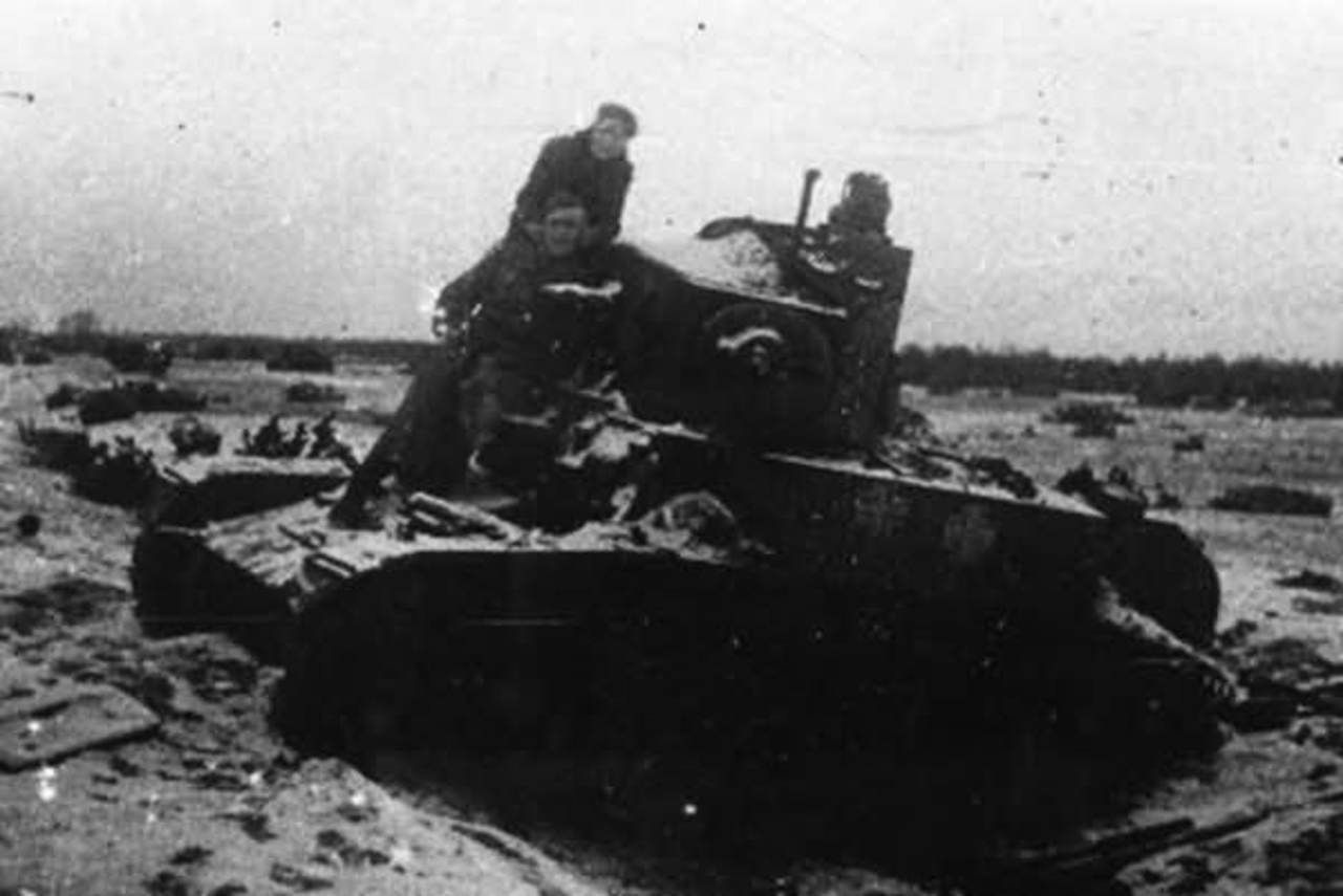Tank M3 Stuart 1280x855