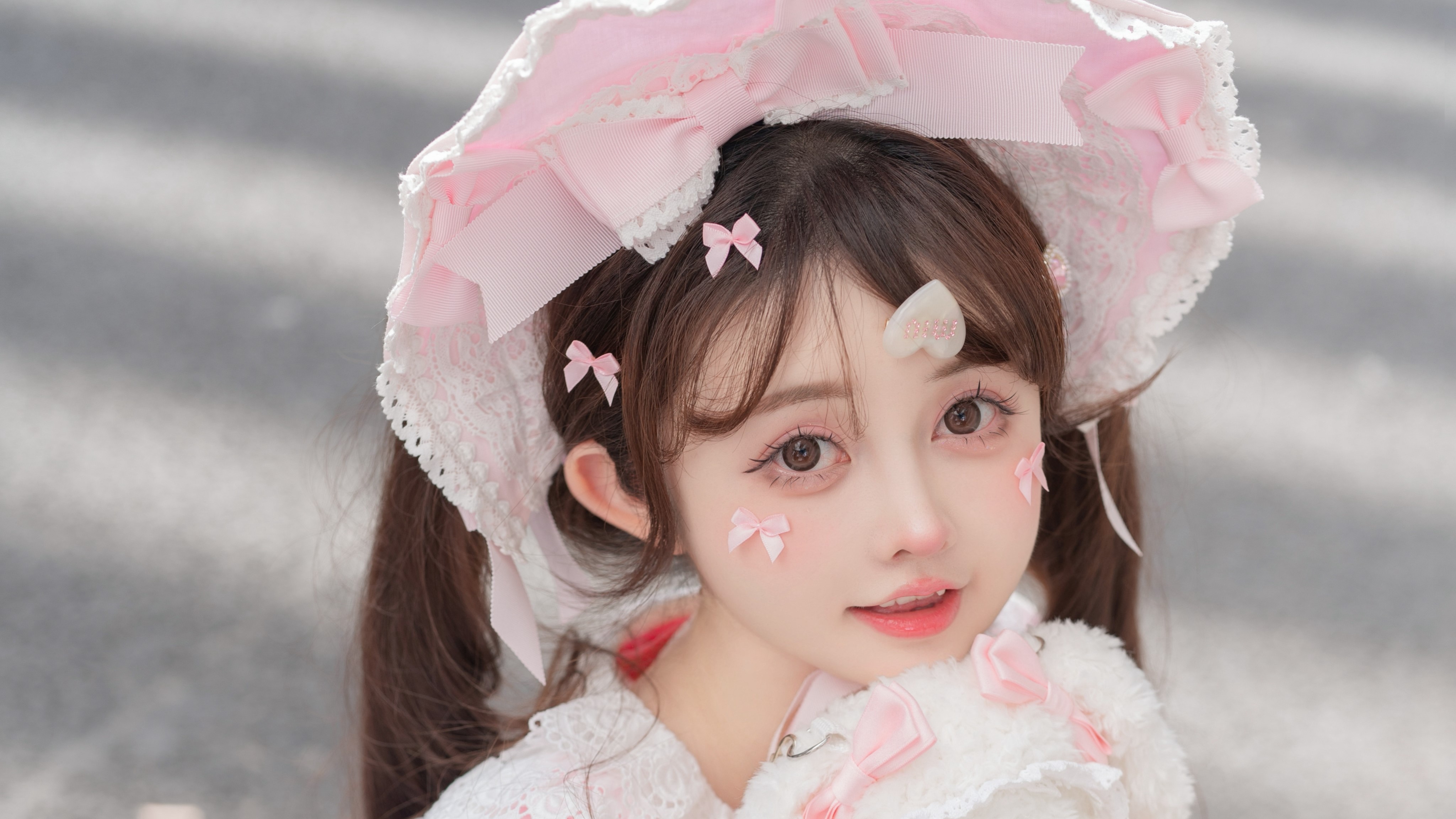 Asian Pink Hat White Dress 4096x2304