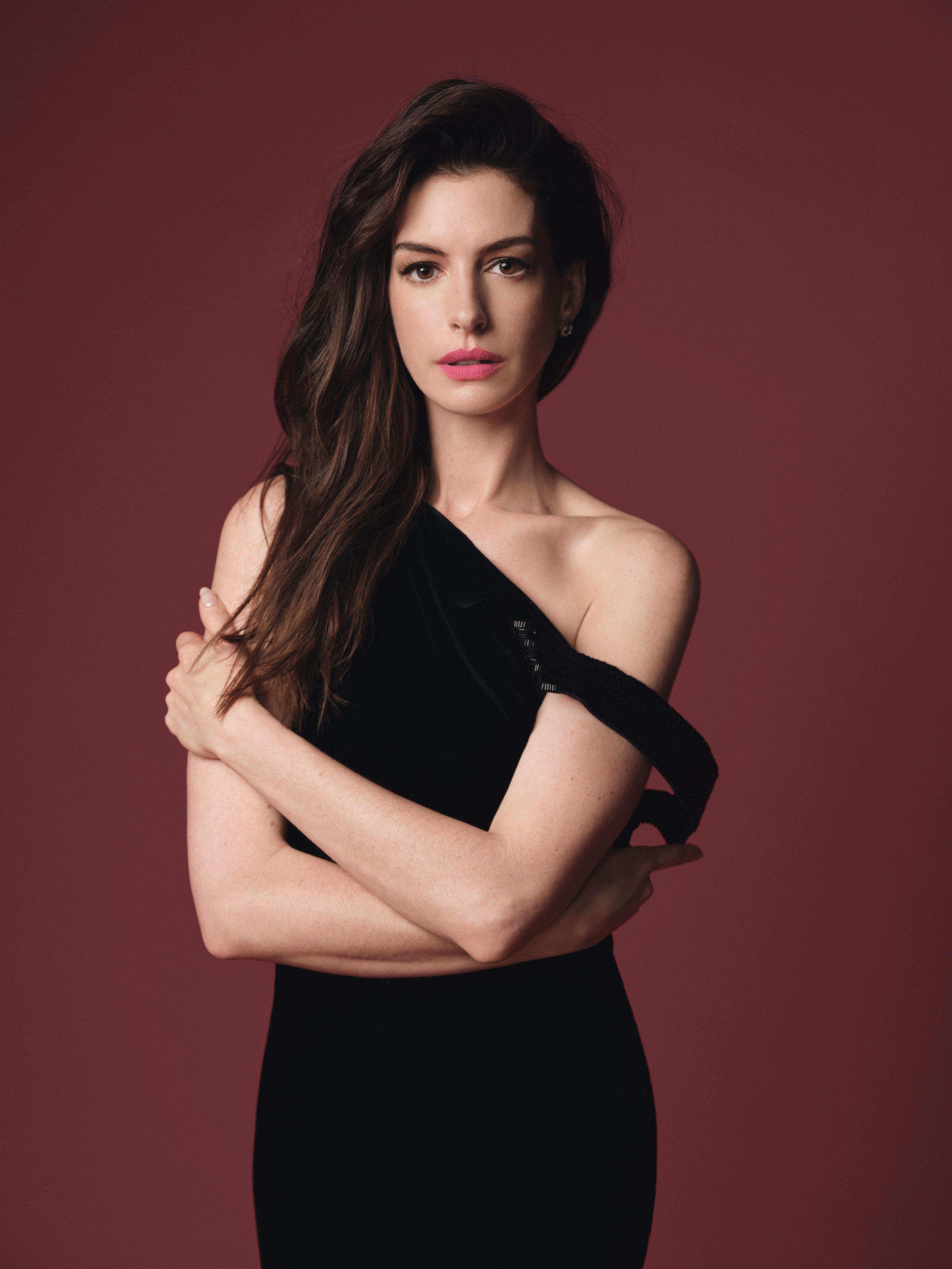 Anne Hathaway Celebrity Black Dress Actress Women 4800x6400