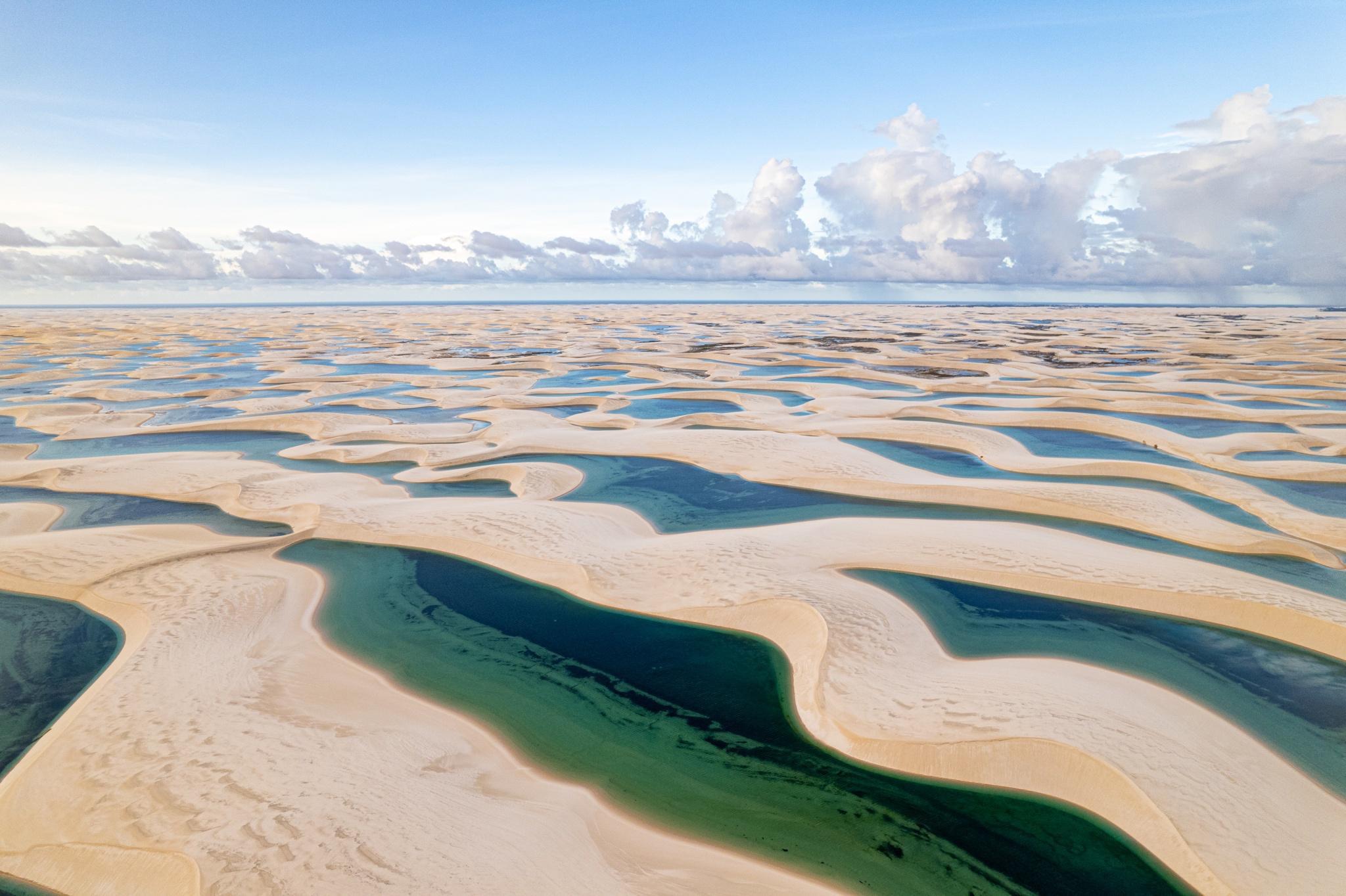 Parque Nacional Dos Lencois Maranhenses Brasil Dunes Landscape Lake Nature Desert Clouds Sky 2048x1364