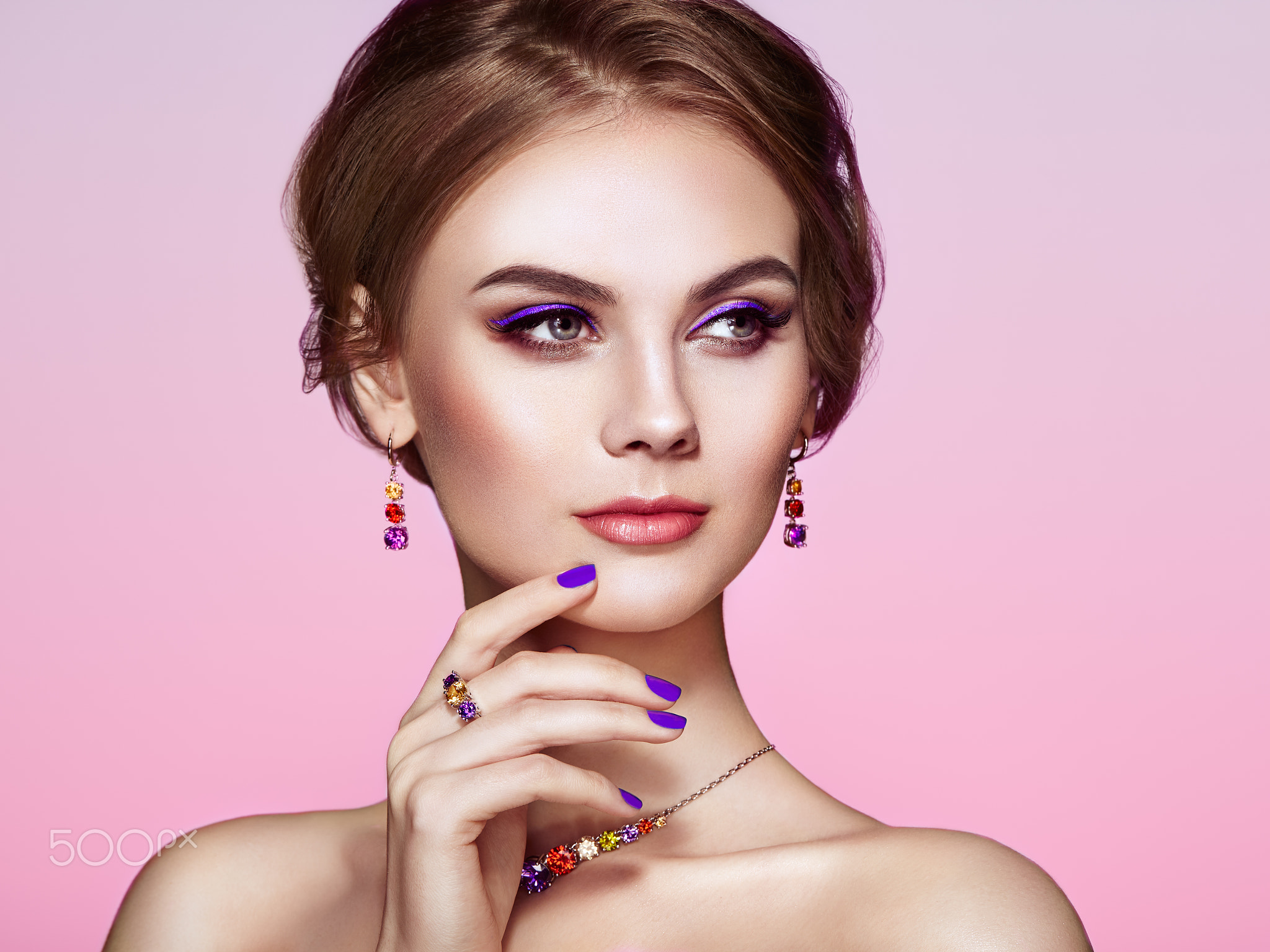 Oleg Gekman Women Anna Nosova Brunette Makeup Eyeshadow Purple Nails Jewelry Pink Background 2048x1536