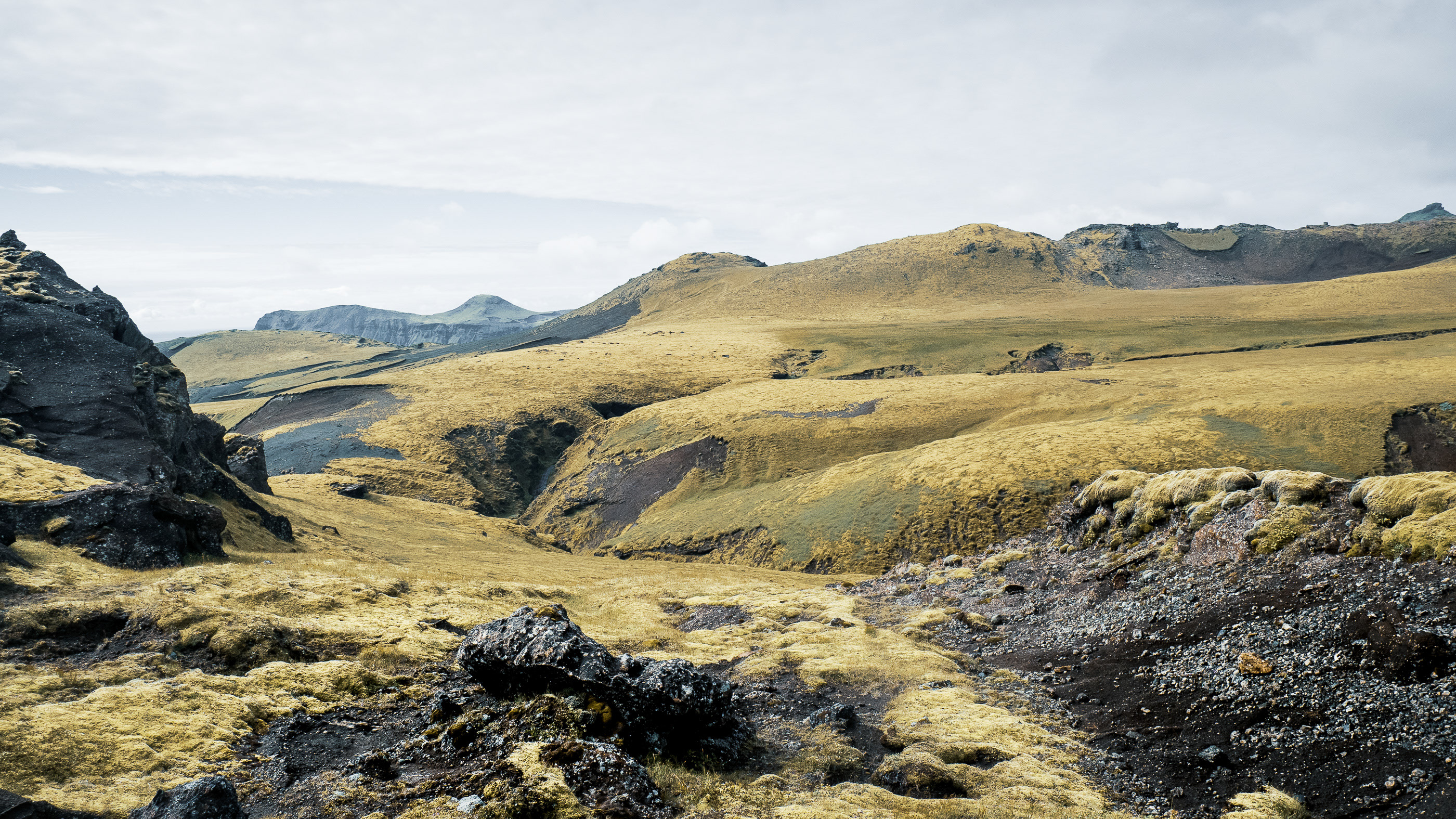 Photography Landscape Nature Mountains Rock Formation Sky Iceland Field Behance 2800x1575