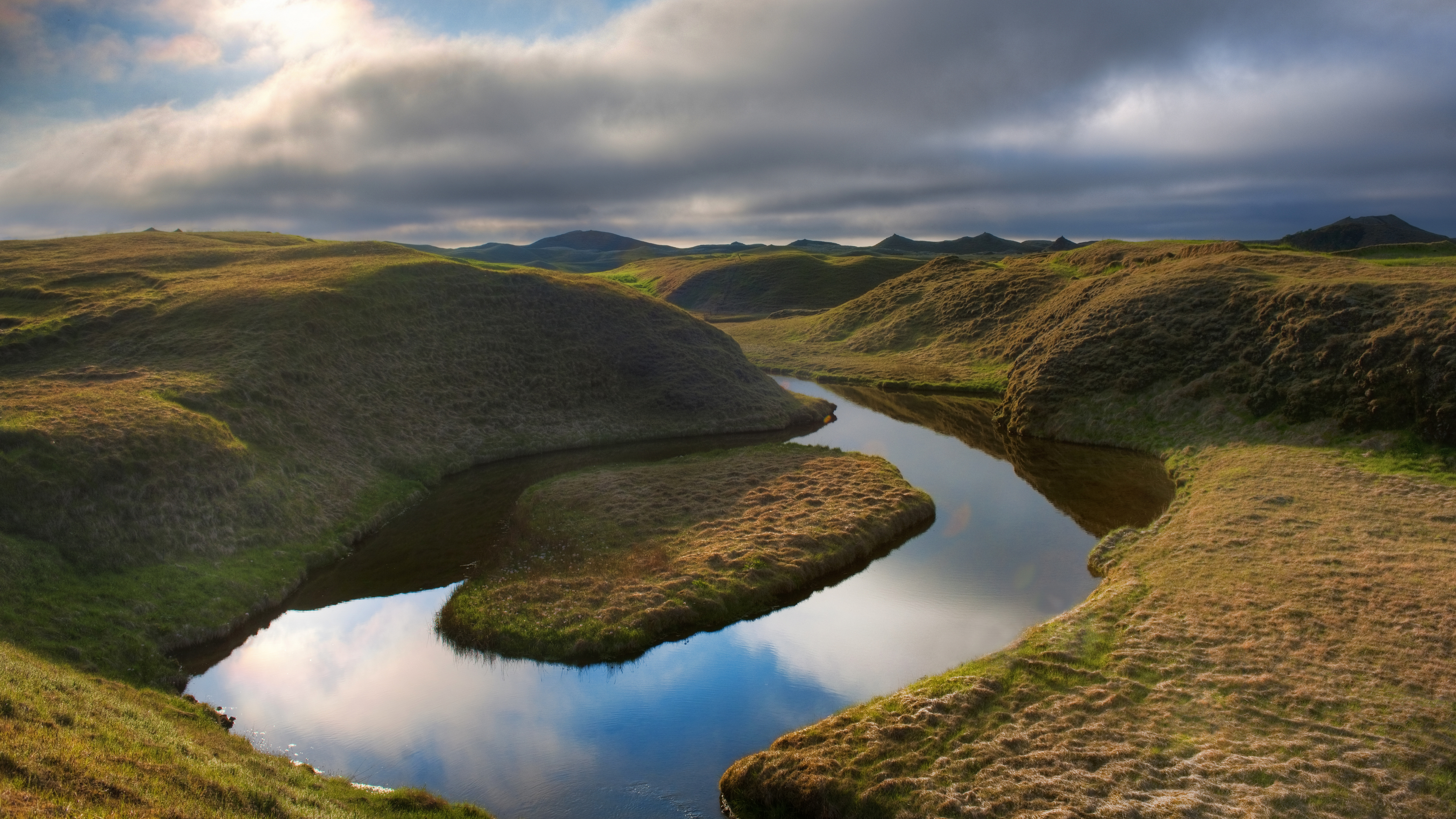 Landscape Iceland Trey Ratcliff Photography Nature Water Hills Grass Clouds Reflection 3840x2160