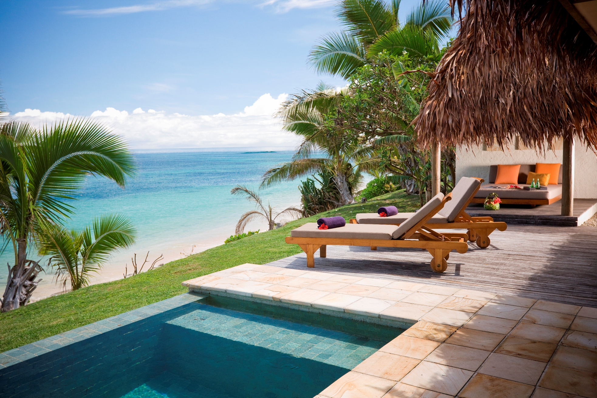 Tropical Ocean Sea Chair Pool Palm Tree Horizon 1966x1310