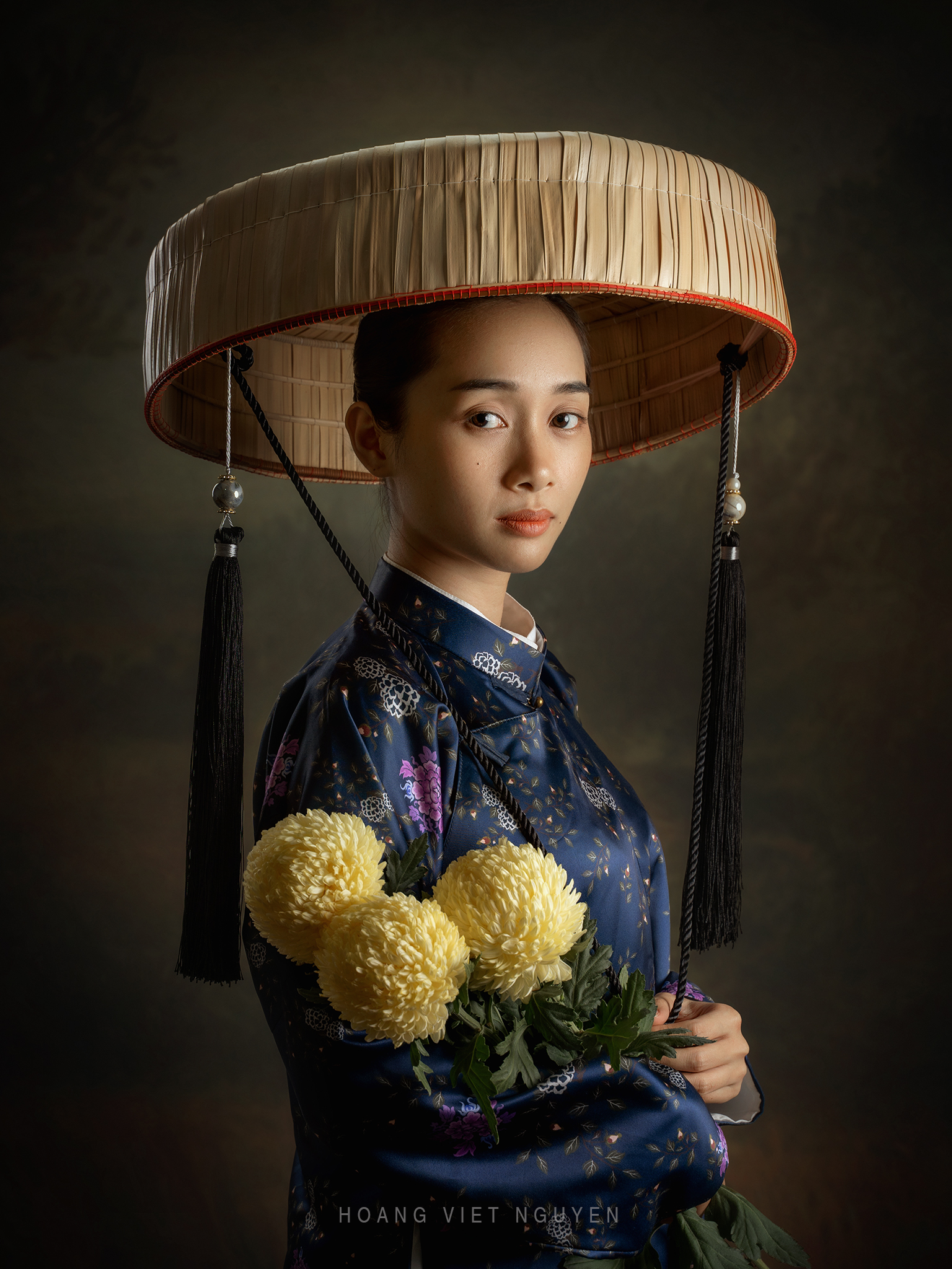 Hoang Nguyen Women Asian Hat Flowers Dress Simple Background Portrait Studio 1536x2048