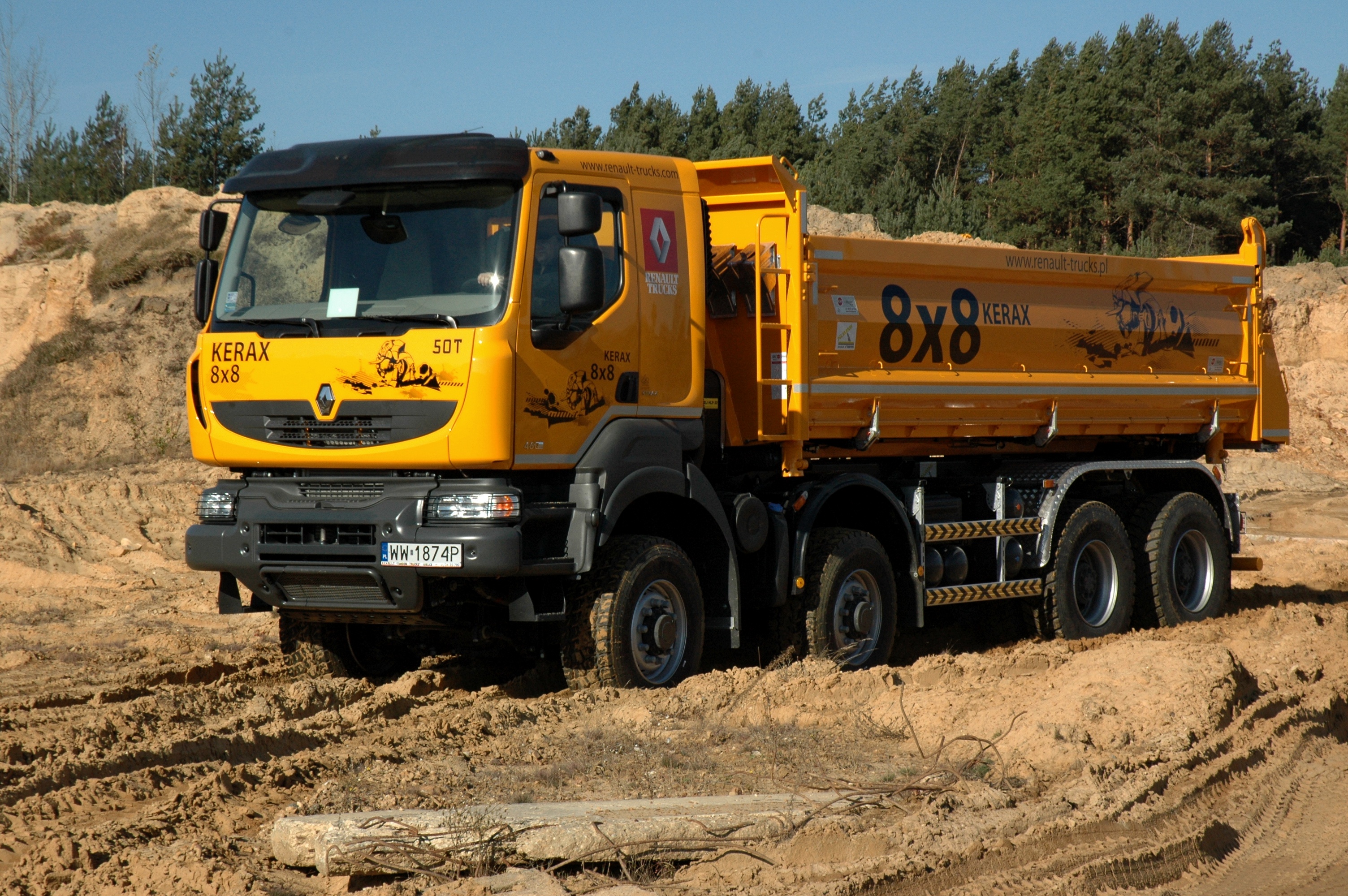 Renault Truck Vehicle Orange Trucks Vehicle Numbers 3008x2000