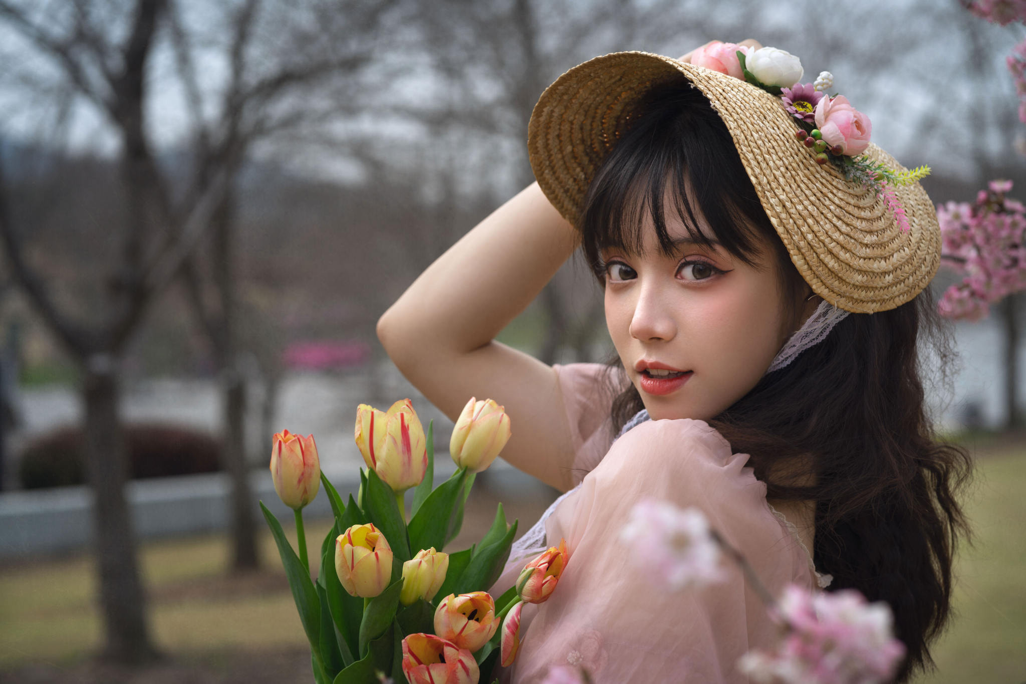 Lee Hu Women Asian Dark Hair Makeup Flowers Hat Looking At Viewer Women Outdoors 2048x1365