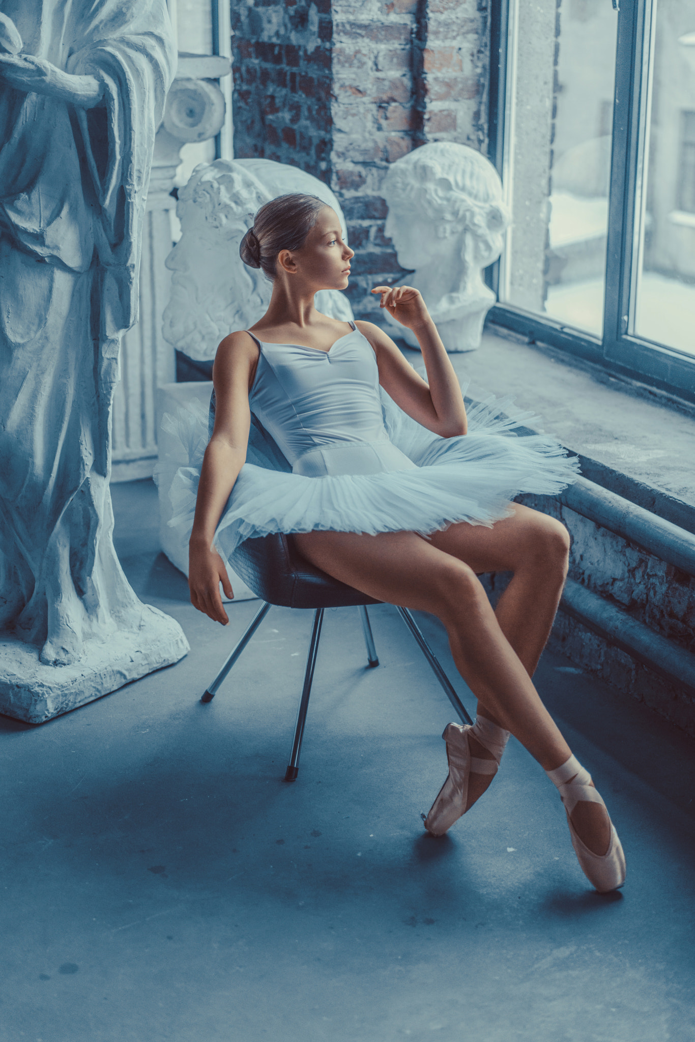 Levente Szabo Women Ballerina Looking Away Sculpture Blue 1366x2048