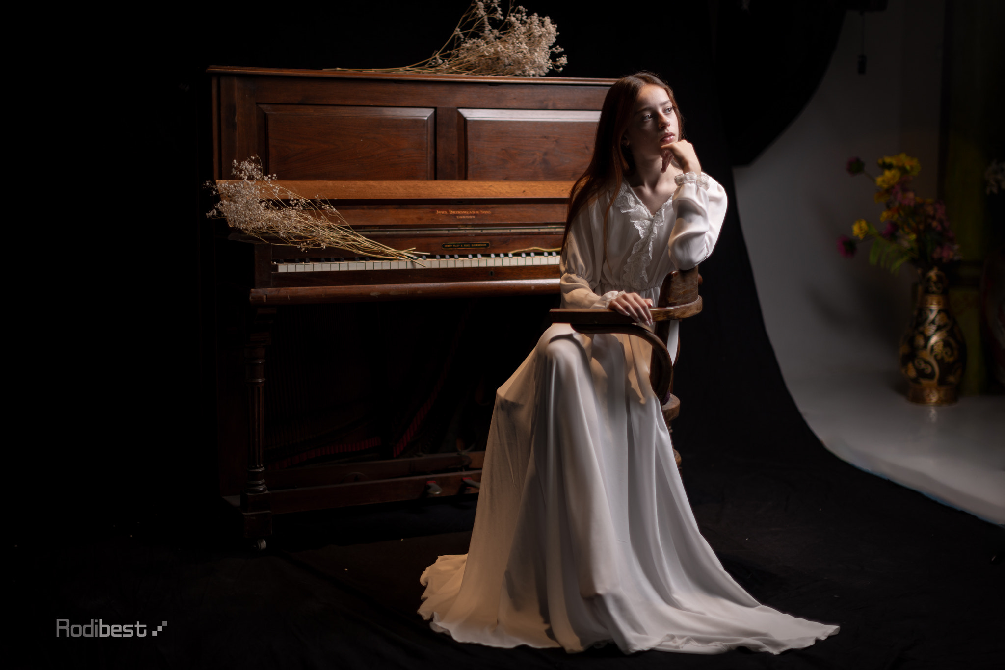 Rodi Almog Women White Dress Piano Looking Away Dark 2048x1366