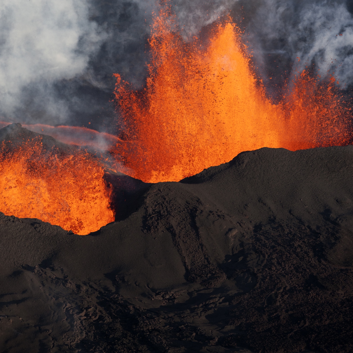 Volcano Eruption Lava 1440x1440