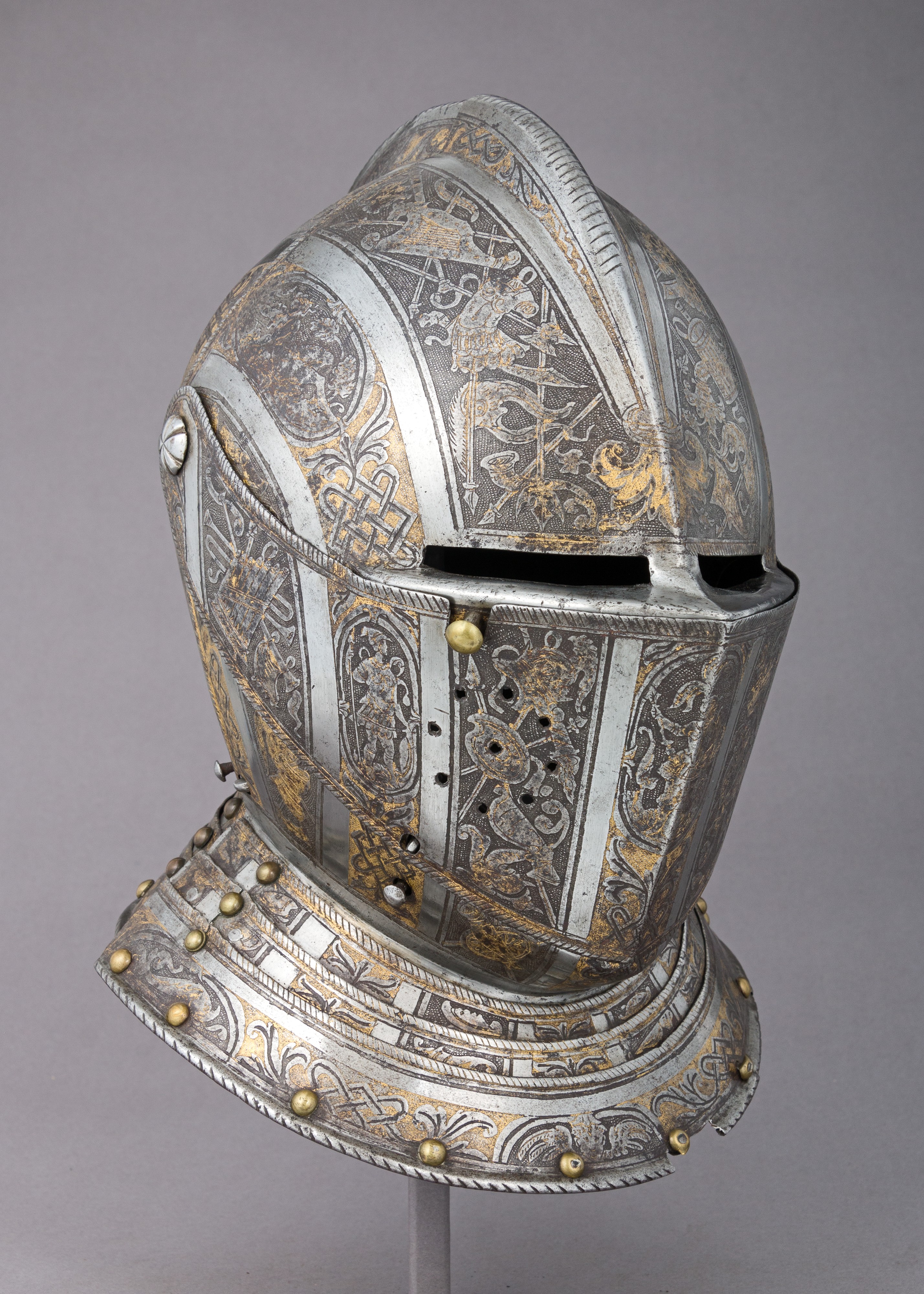 Armor Armet Knight Engraving European Museum Portrait Display 2857x4000
