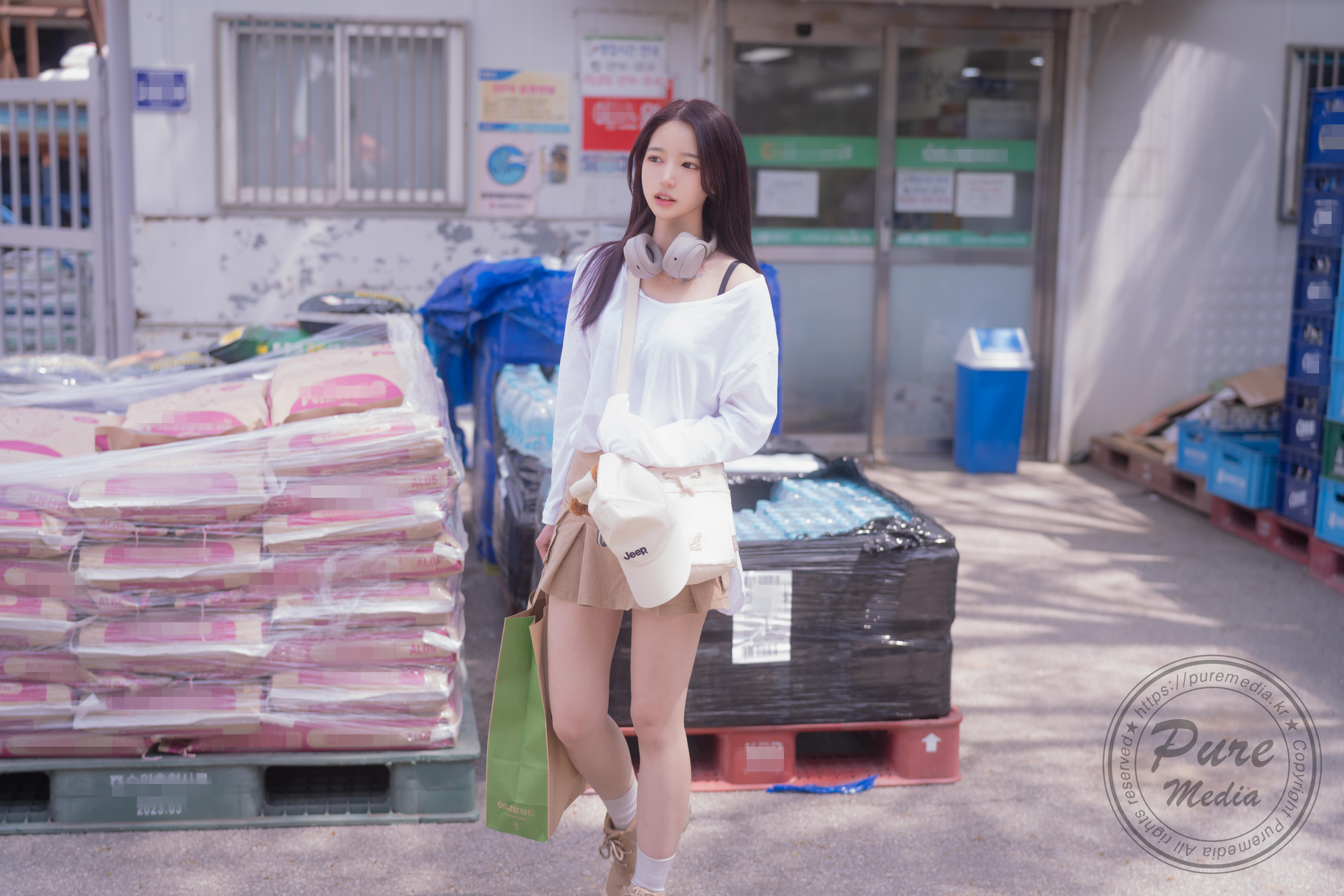Asian Korean Women Long Hair Black Hair Bag White Blouse Baseball Cap Model 9504x6336