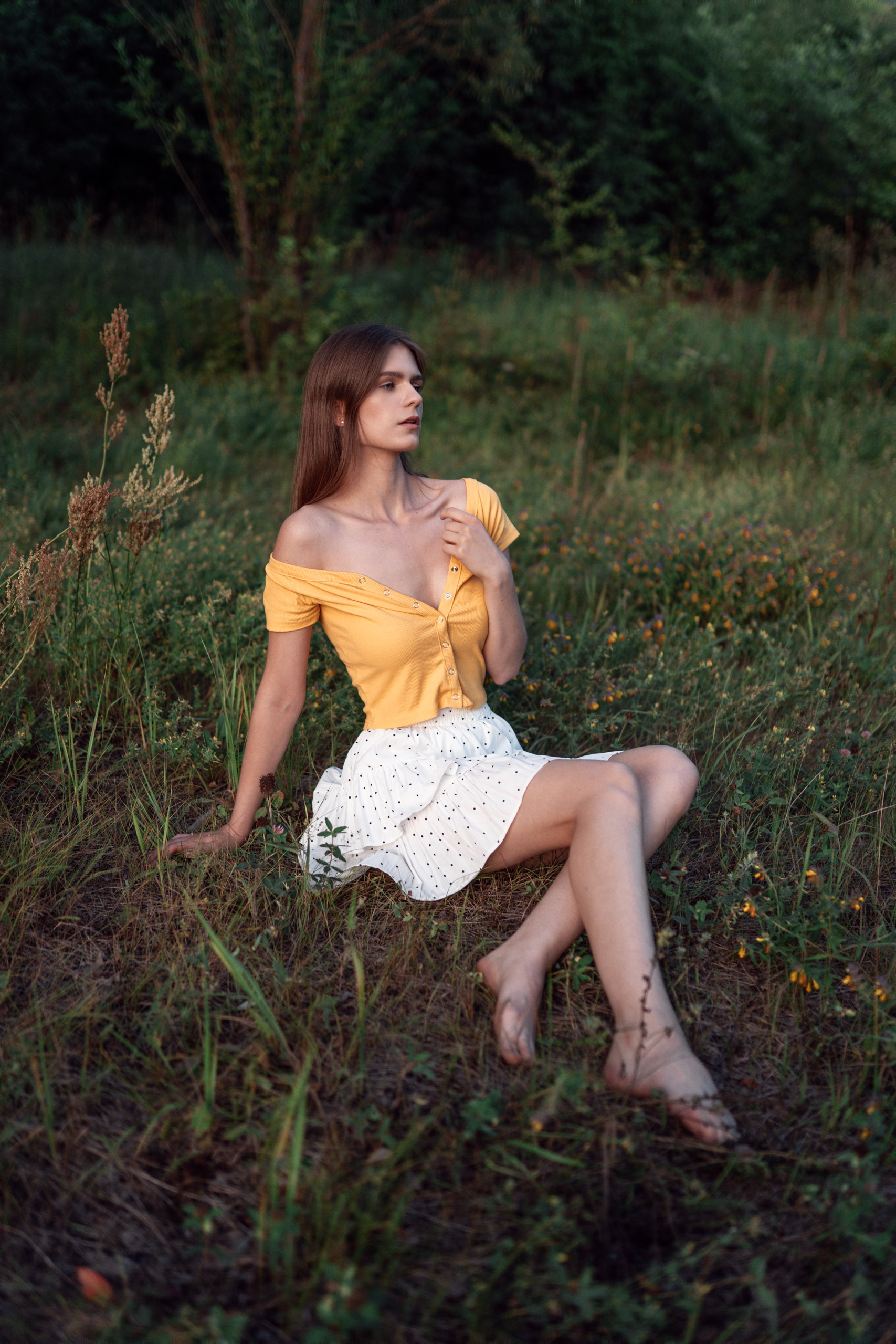Dmitry Ivanov Women Yellow Clothing Barefoot Skirt Bare Shoulders Women Outdoors 1707x2560