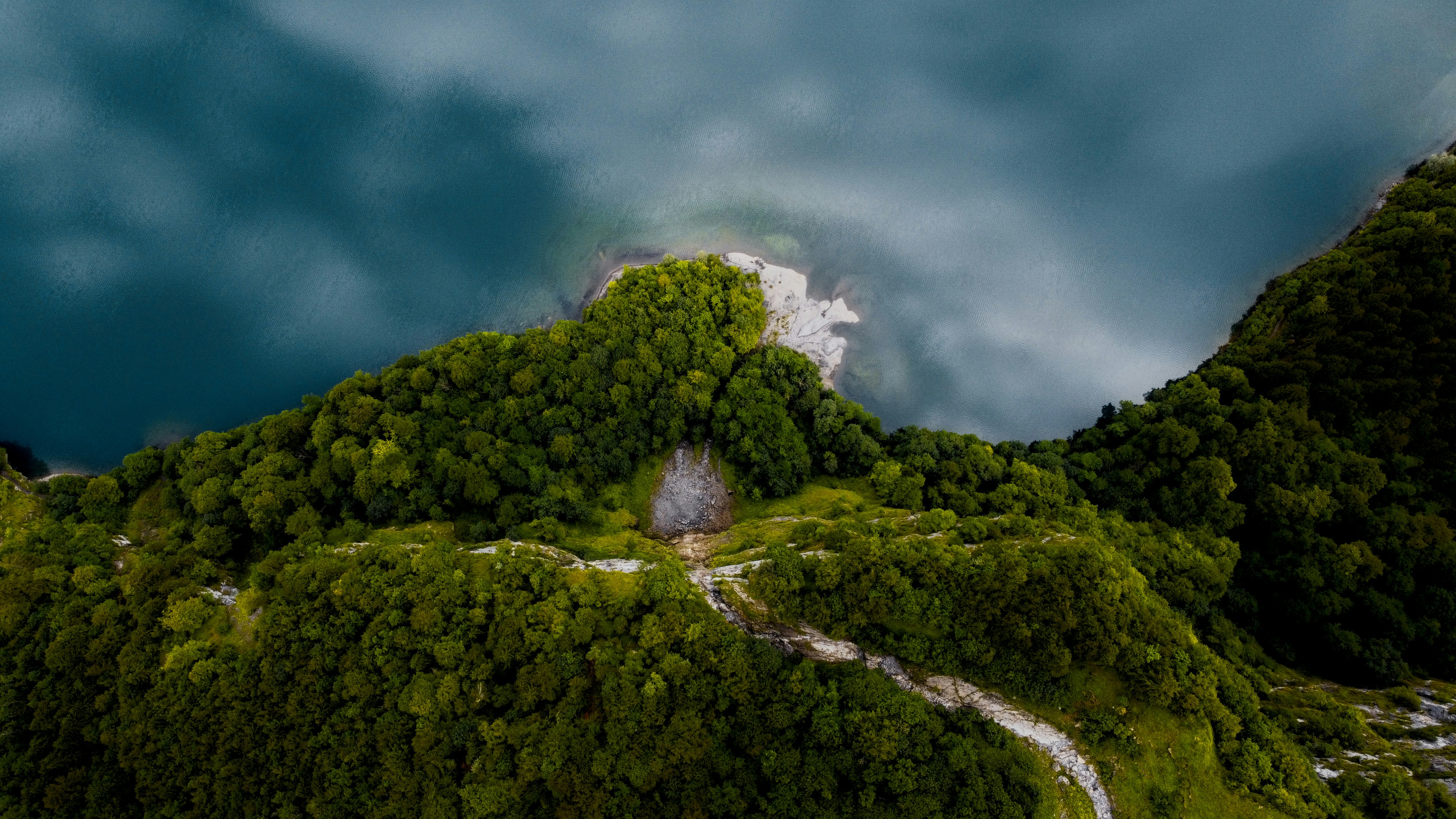 Nature Landscape Trees Forest Water Water Ripples Drone Photo Aerial View Lake Klontalersee Switzerl 2560x1440