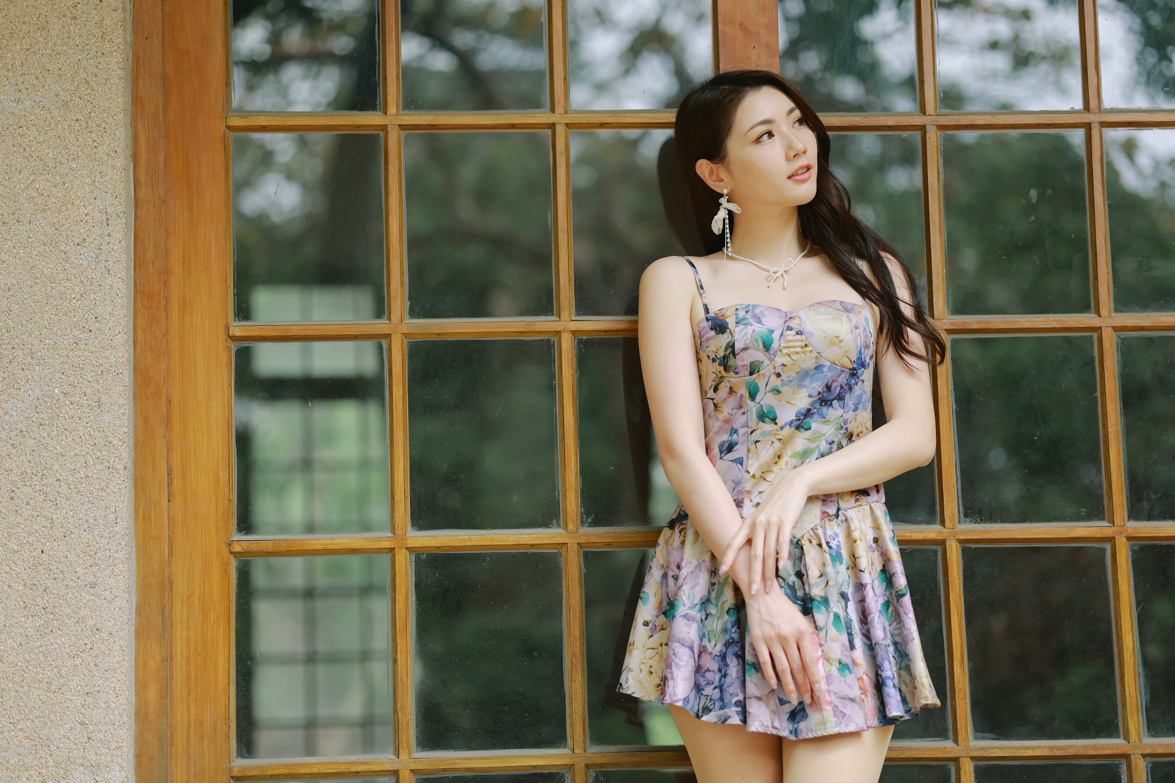 Asian Model Women Long Hair Dark Hair Bokeh Sun Dress Glass Door Glass Grid 3840x2560