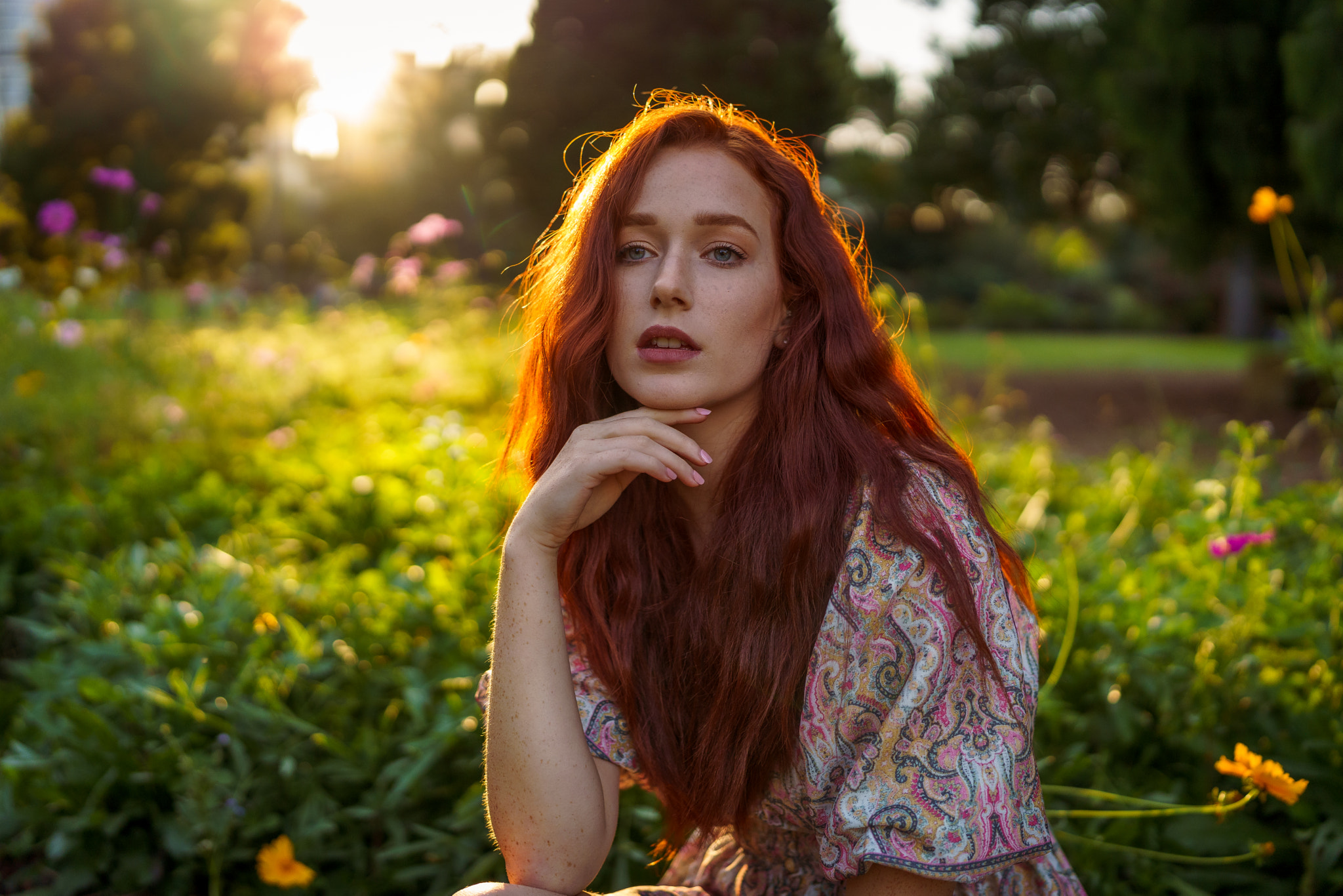 Emmanuel Esguerra Women Redhead Looking Away Sunlight Garden 2048x1366