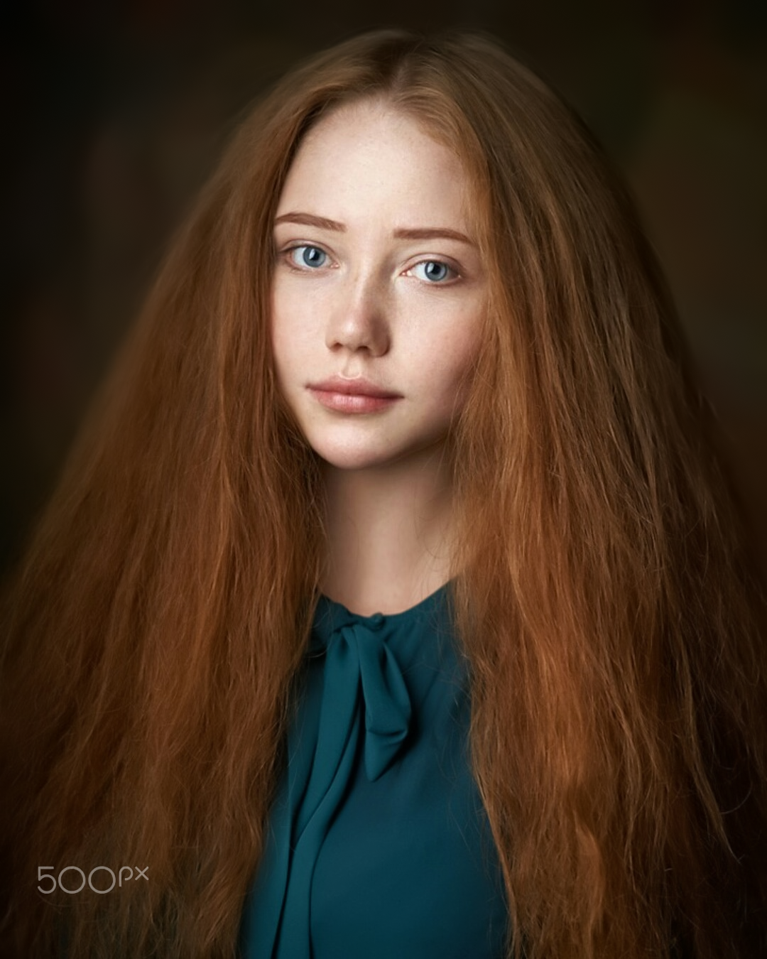Alexander Vinogradov Women Portrait Redhead Blue Eyes Head Tilt Model Studio Pale 1080x1350