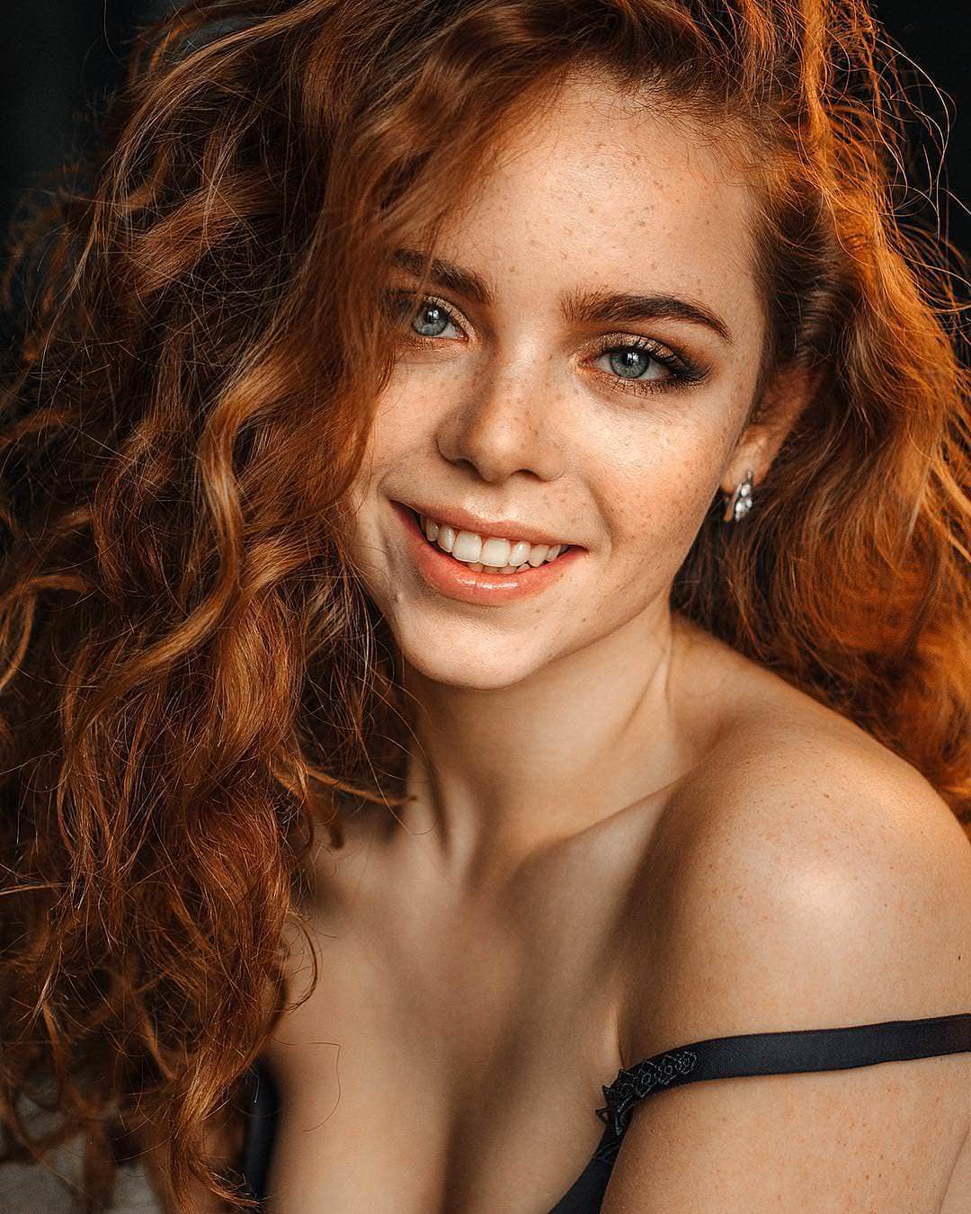 Women Model Redhead Long Hair Face Curly Hair Looking At Viewer Portrait Display Freckles Smiling Ba 1080x1350