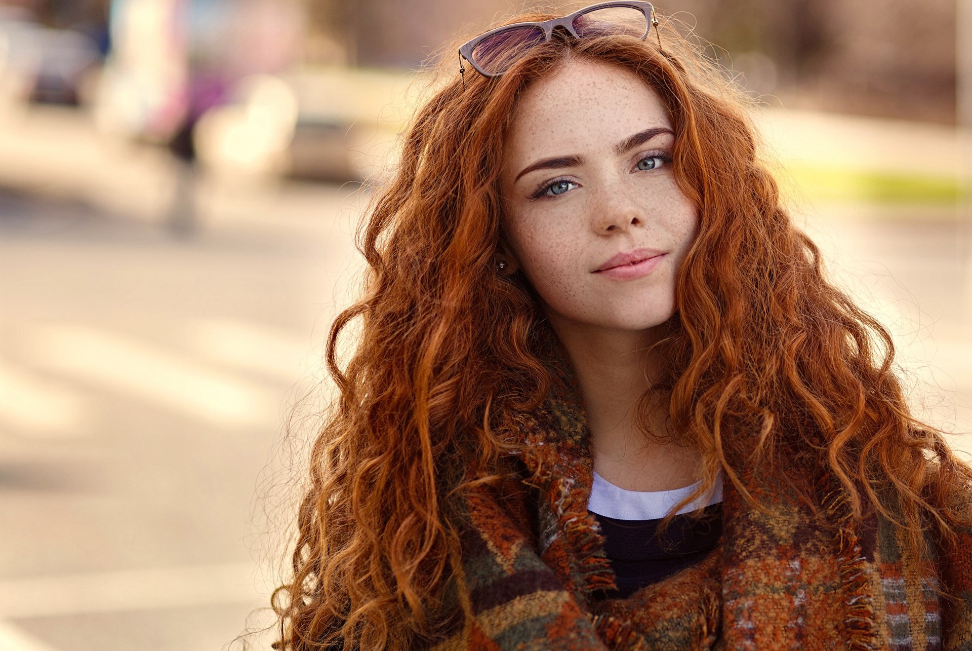 Women Model Redhead Long Hair Face Curly Hair Looking At Viewer Women Outdoors Freckles Glasses Dept 1920x1285