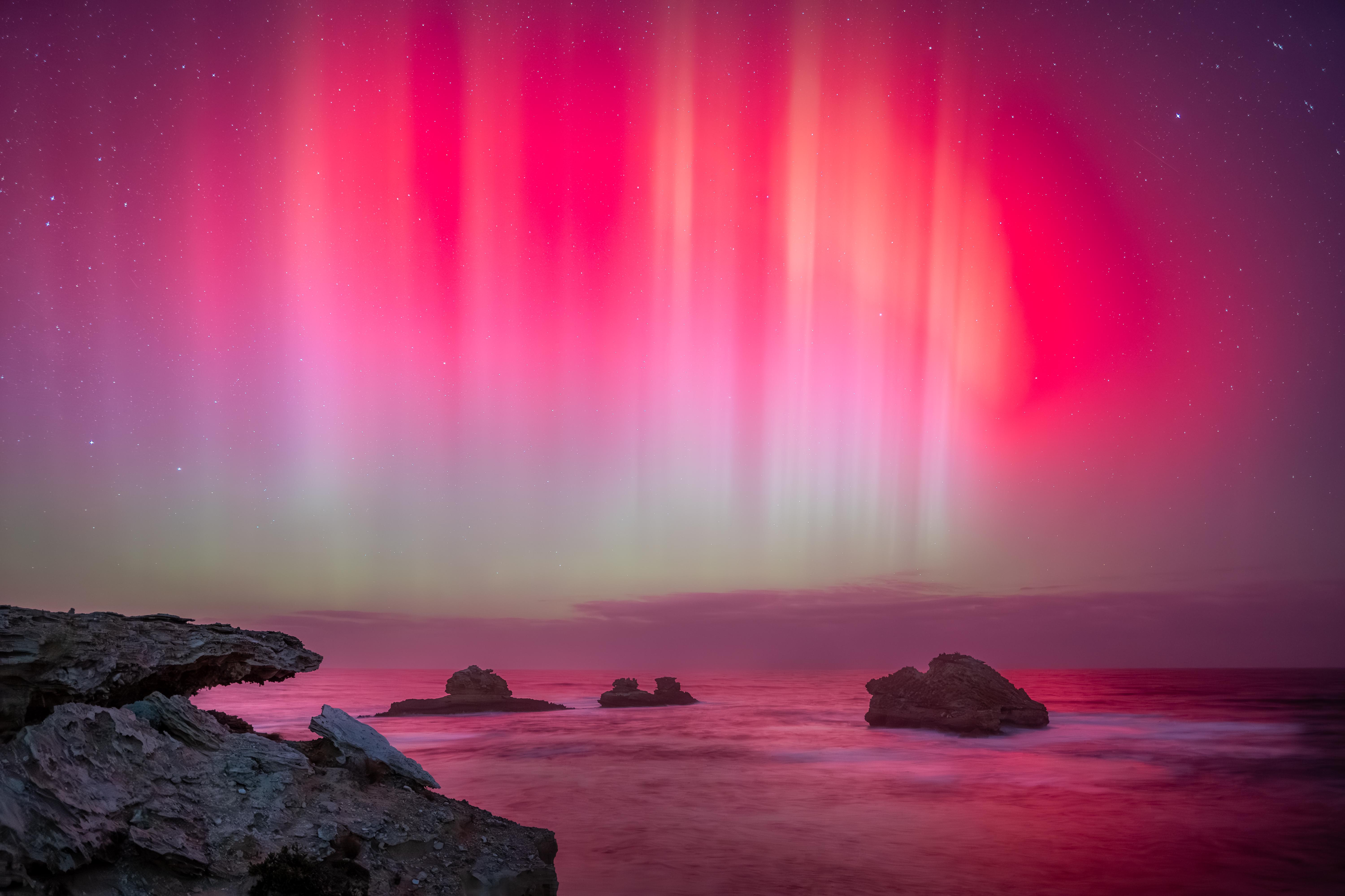 Aurorae Water Pink 6000x4000