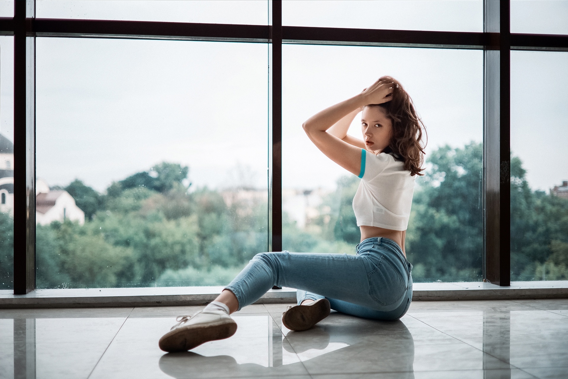 Model Red Lipstick White Tops Hands In Hair Jeans Shoes Sitting On The Floor By The Window Women T S 1920x1280