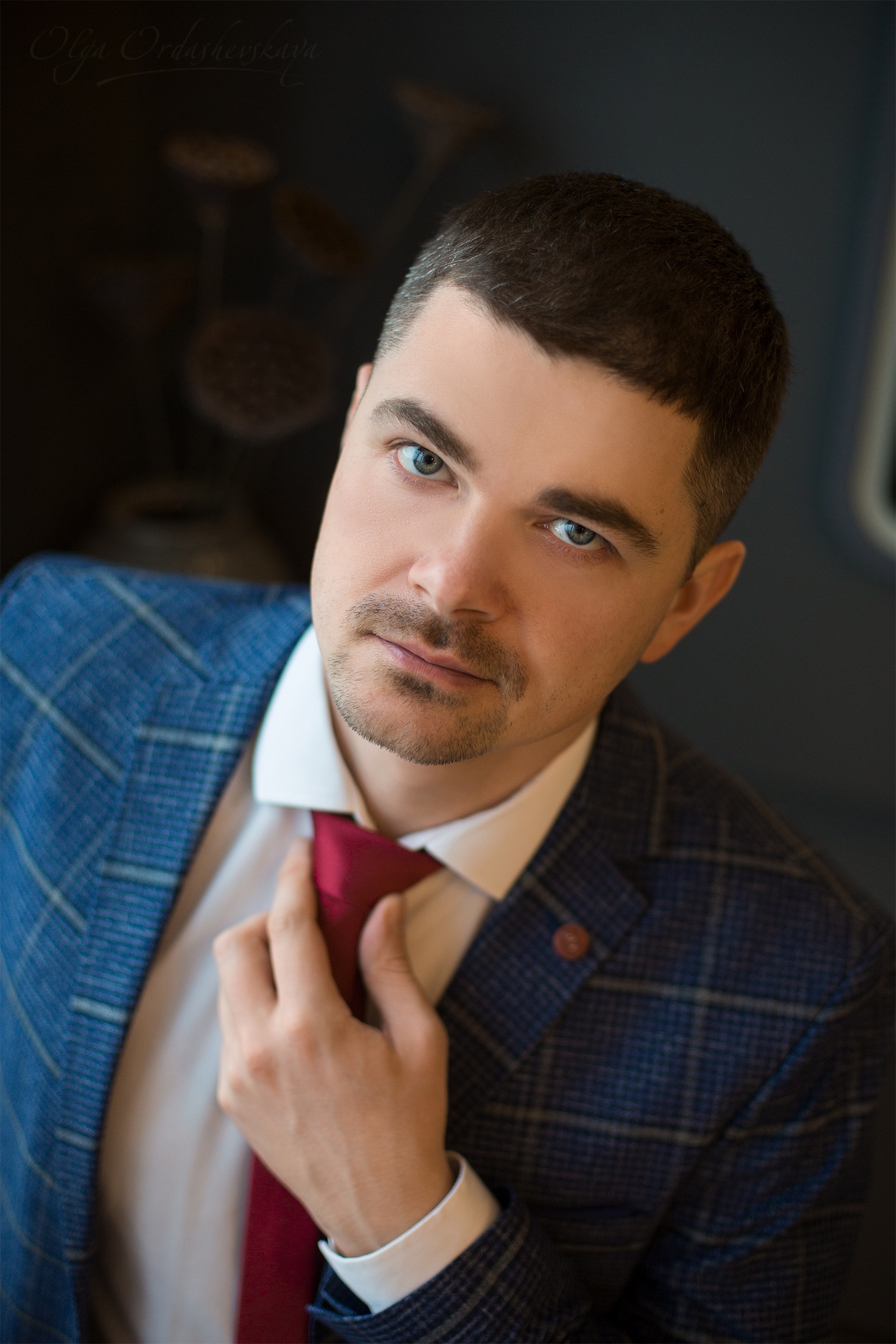 Olya Ordashevskaya Men Necktie Blue Eyes Suits Portrait 1440x2160