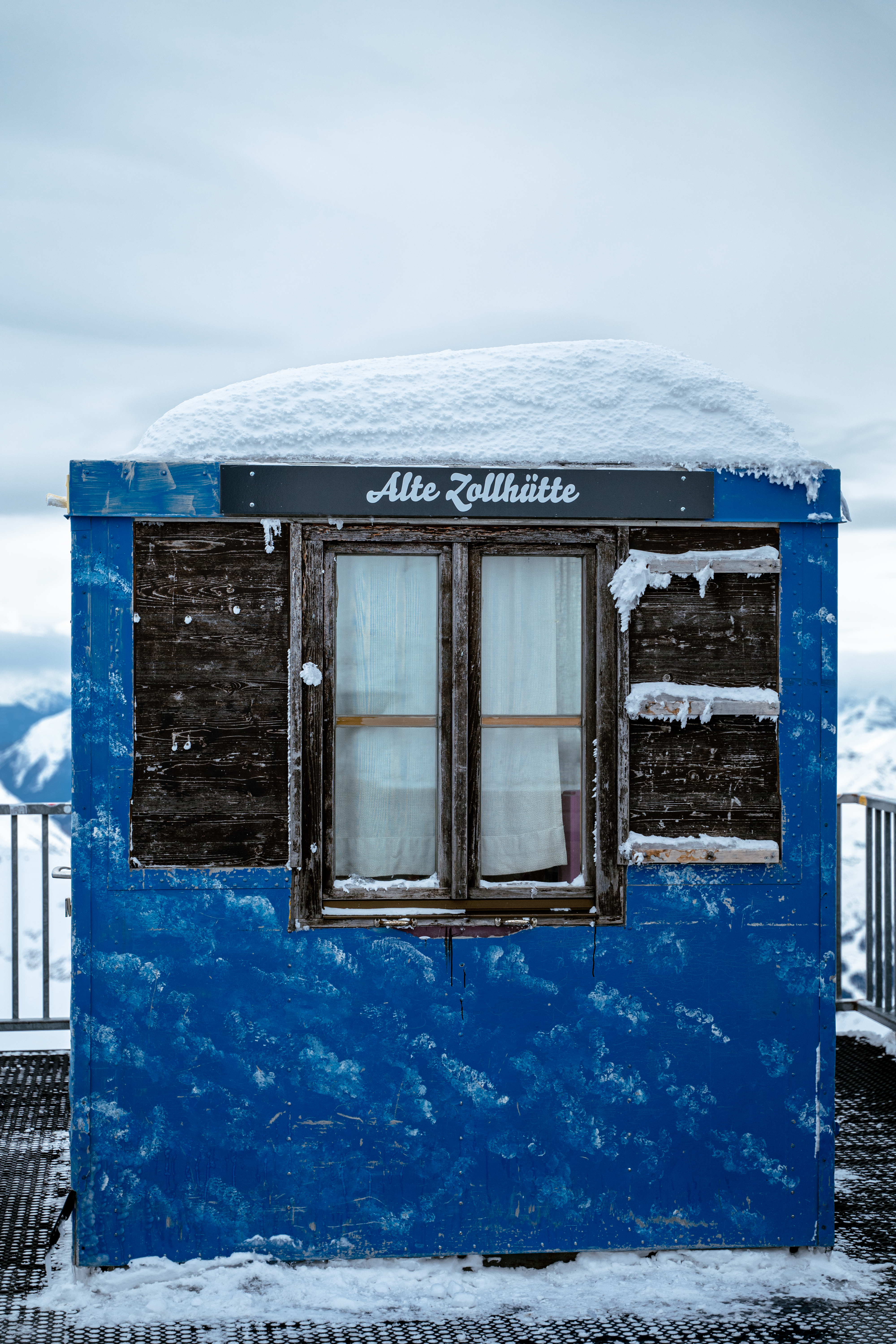 Snow Building Blue Zugspitze Cold Austria Germany 4000x6000