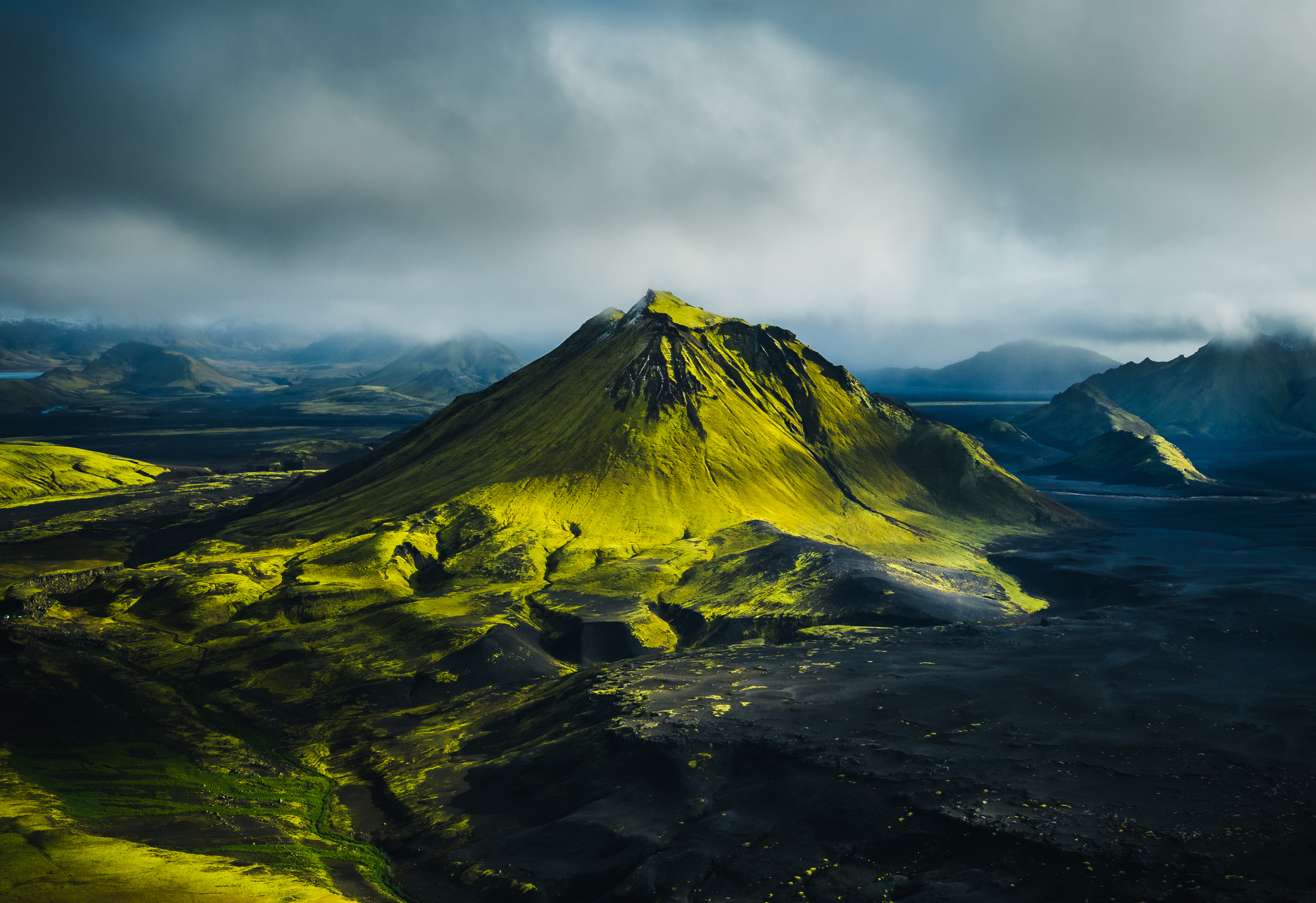 Photography Nature Maelifell Volcano Iceland Fog Green Landscape Mountains 5120x3513
