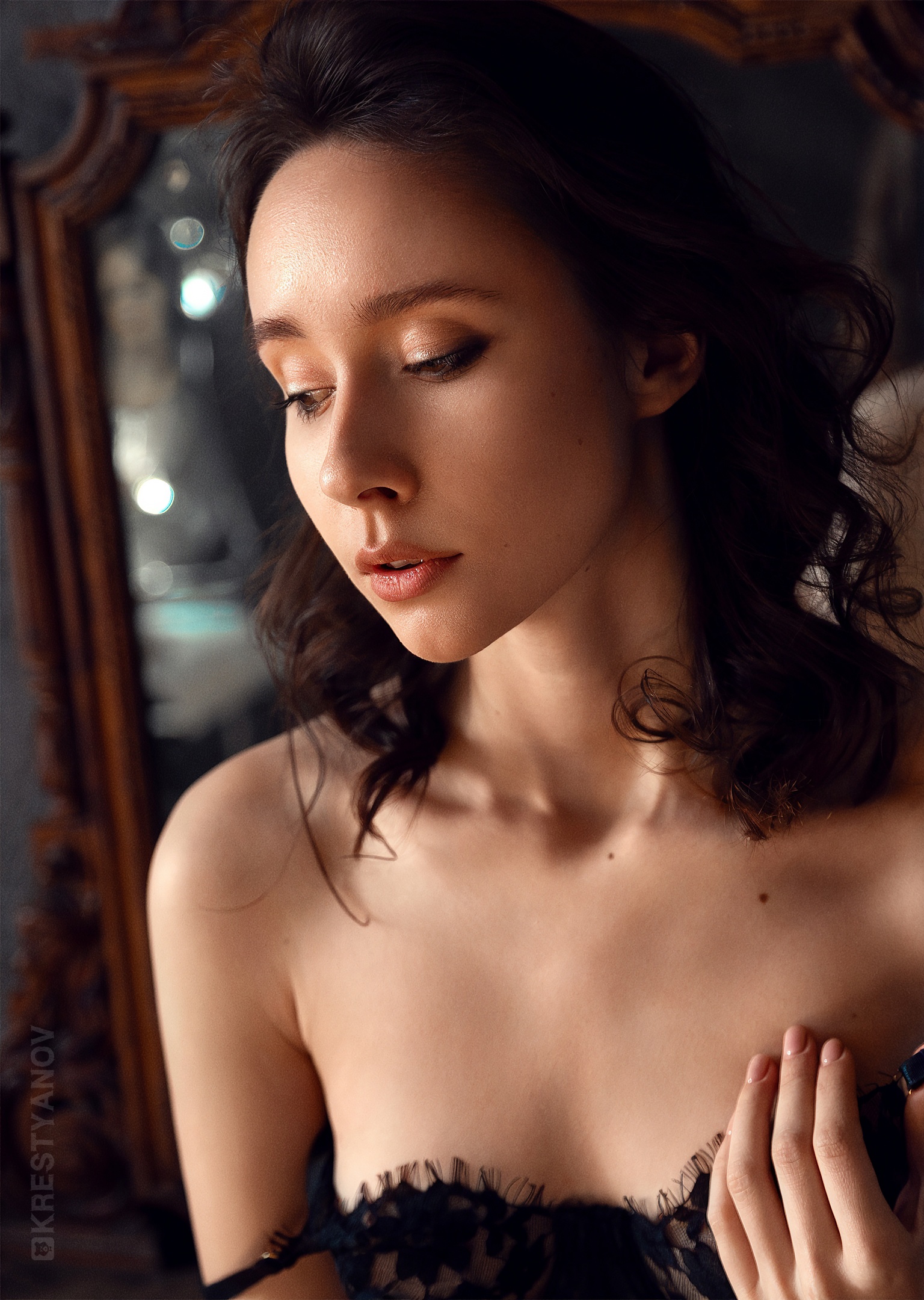 Evgeniy Krestyanov Women Makeup Portrait Bare Shoulders Model Brunette Parted Lips Women Indoors 1536x2160