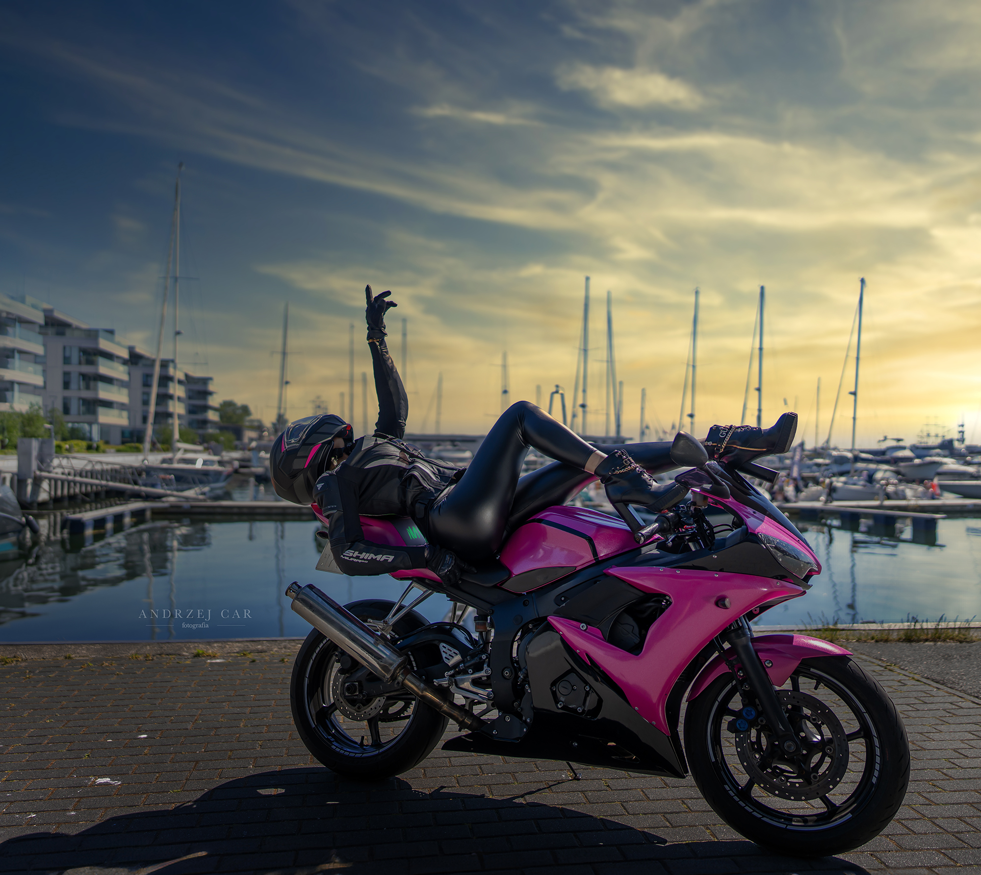 Andrzej Car Women Leather Motorcycle Pink Dock Women With Motorcycles 2000x1785