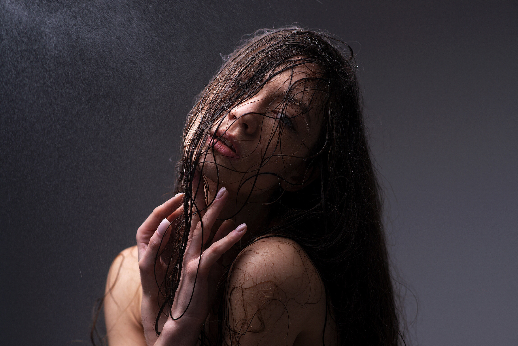 Alena Talanova Women Wet Hair Hair In Face Water Spray Portrait 1798x1200