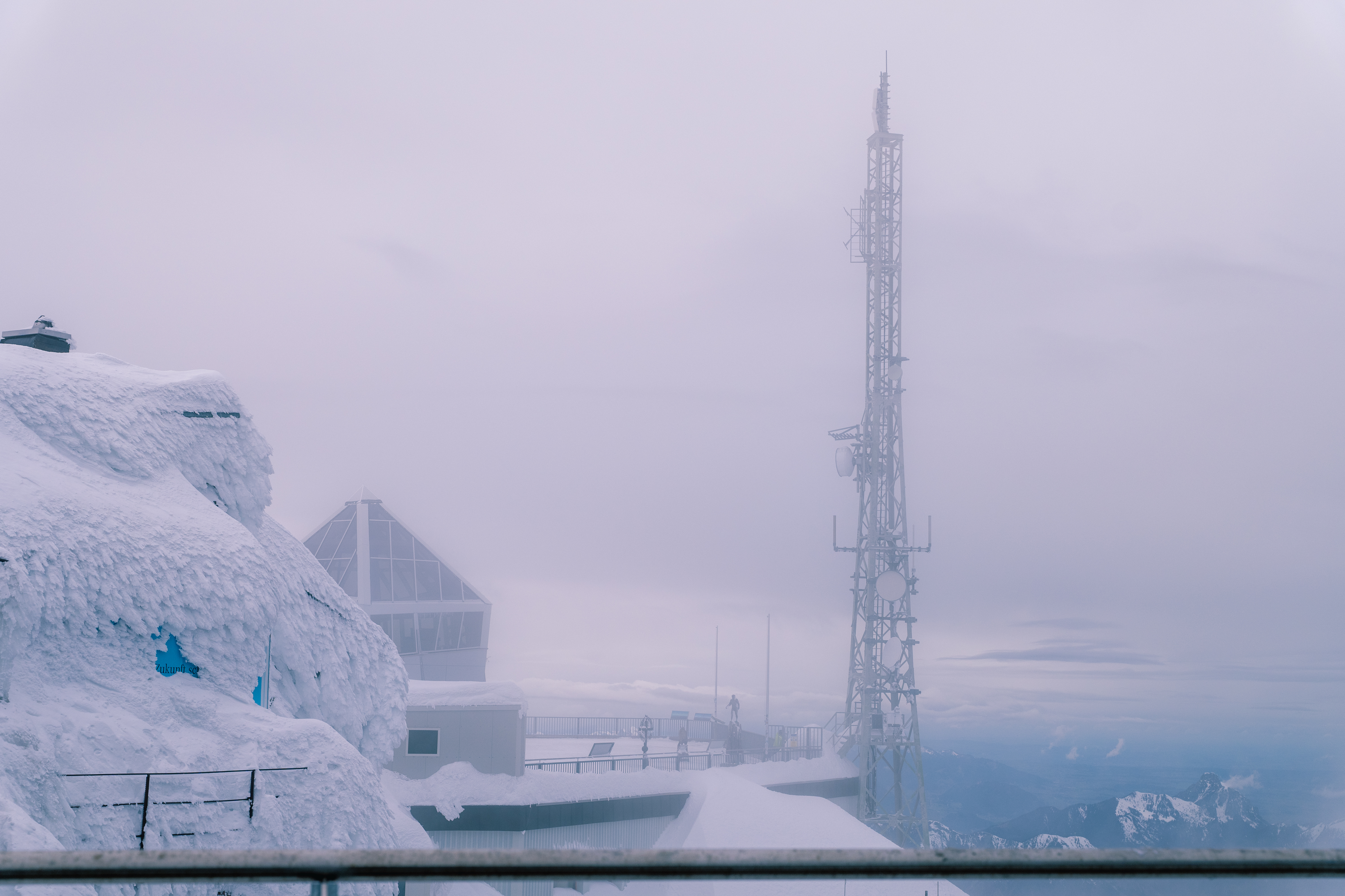 Zugspitze Fog Satellite Mountains Snow Germany Austria Afternoon Winter 6000x4000