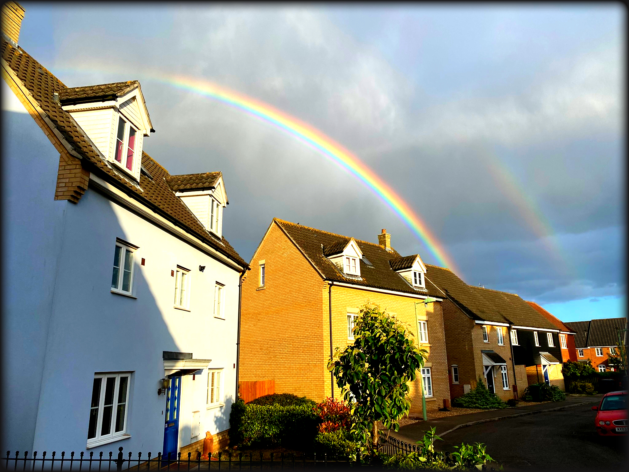 Nature Landscape House Clouds UK Rainbows 2048x1536