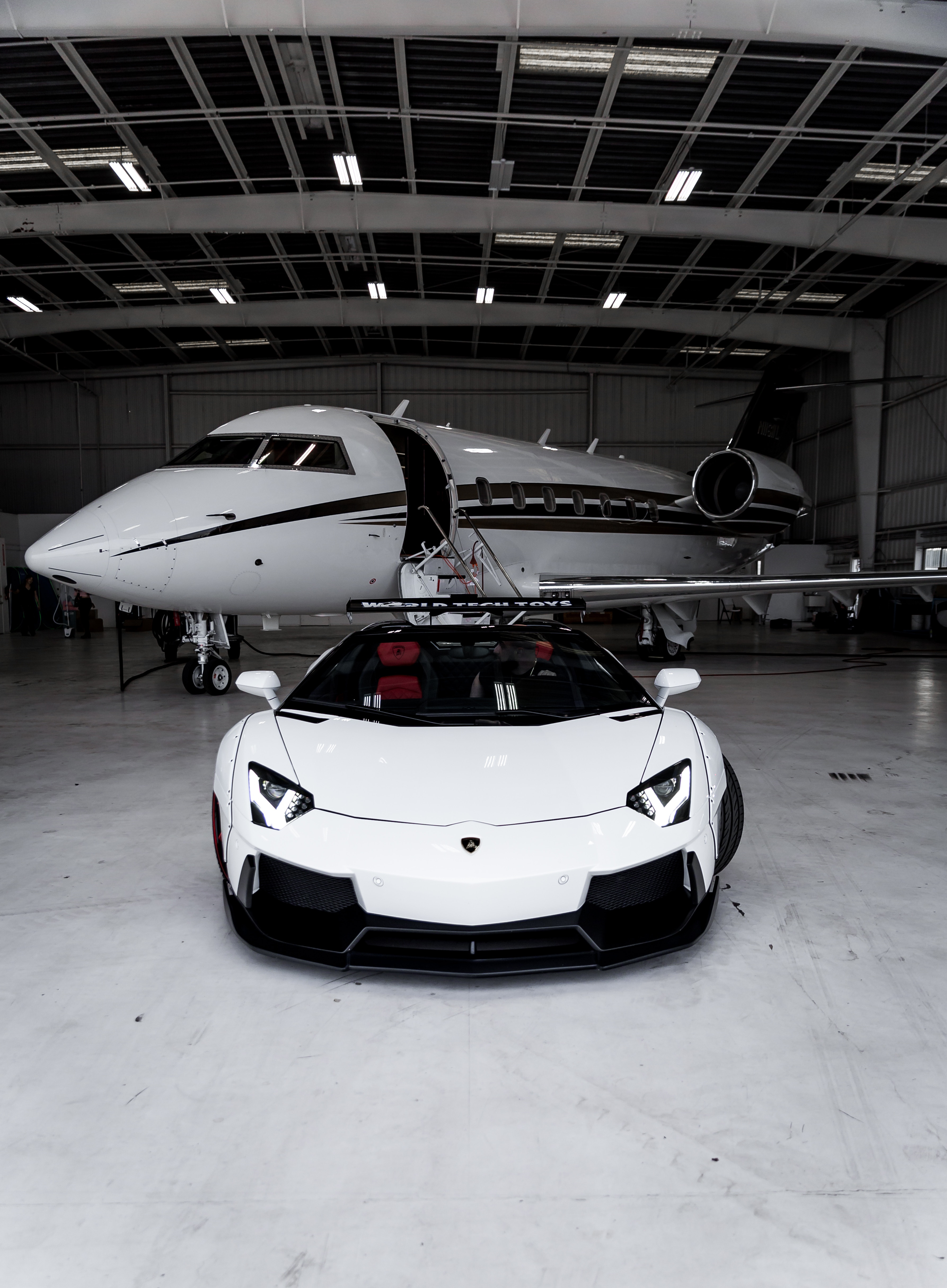 Lamborghini Private Jet Hangar Car 3573x4856