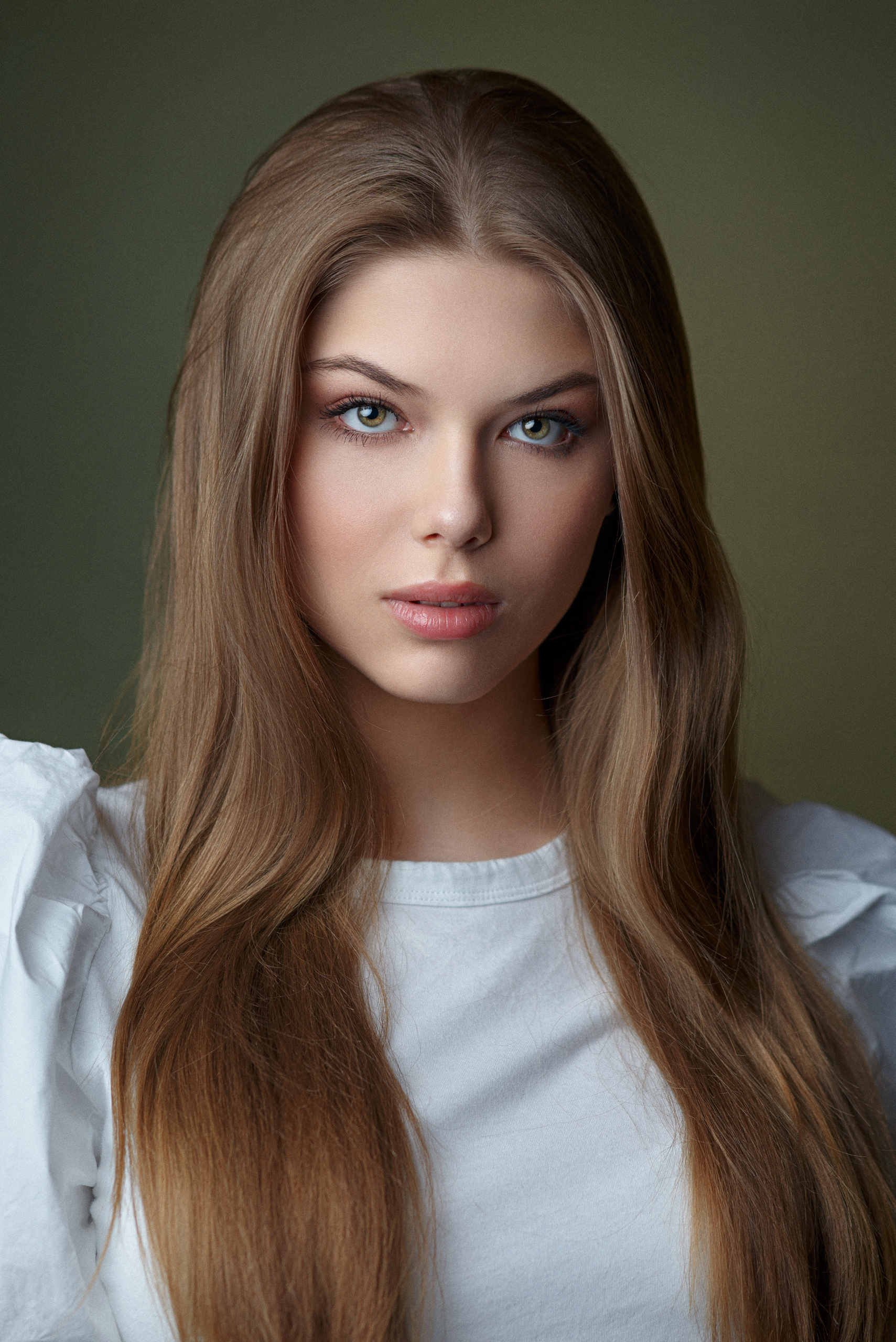 Pavel Cherepko Women Brunette Brown Eyes Portrait Simple Background 1709x2560