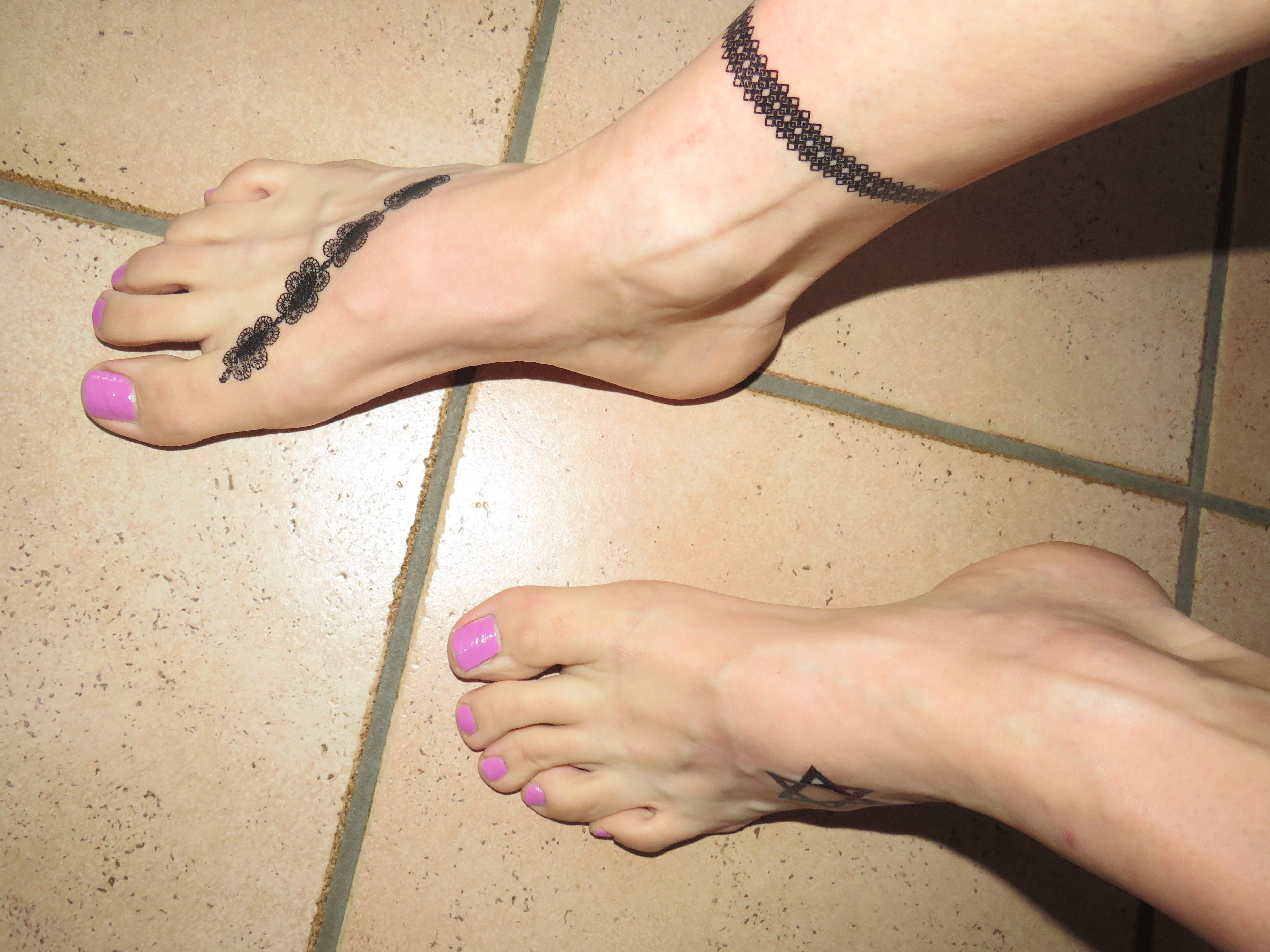 Women Feet Anklet Toes Closeup Pink Nails 3648x2736