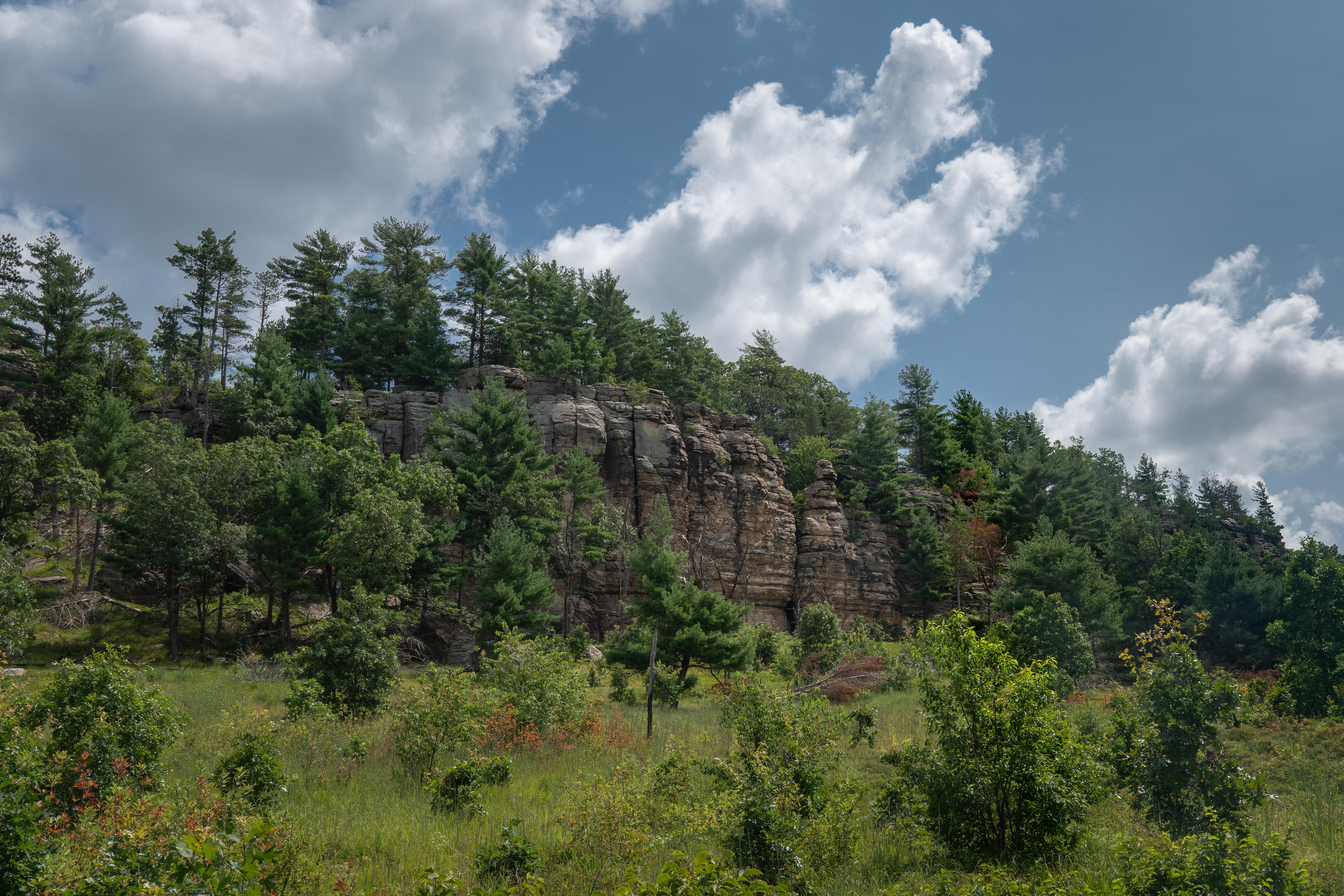 Cliff Landscape Nature Clouds Forest Wisconsin USA 6000x4002