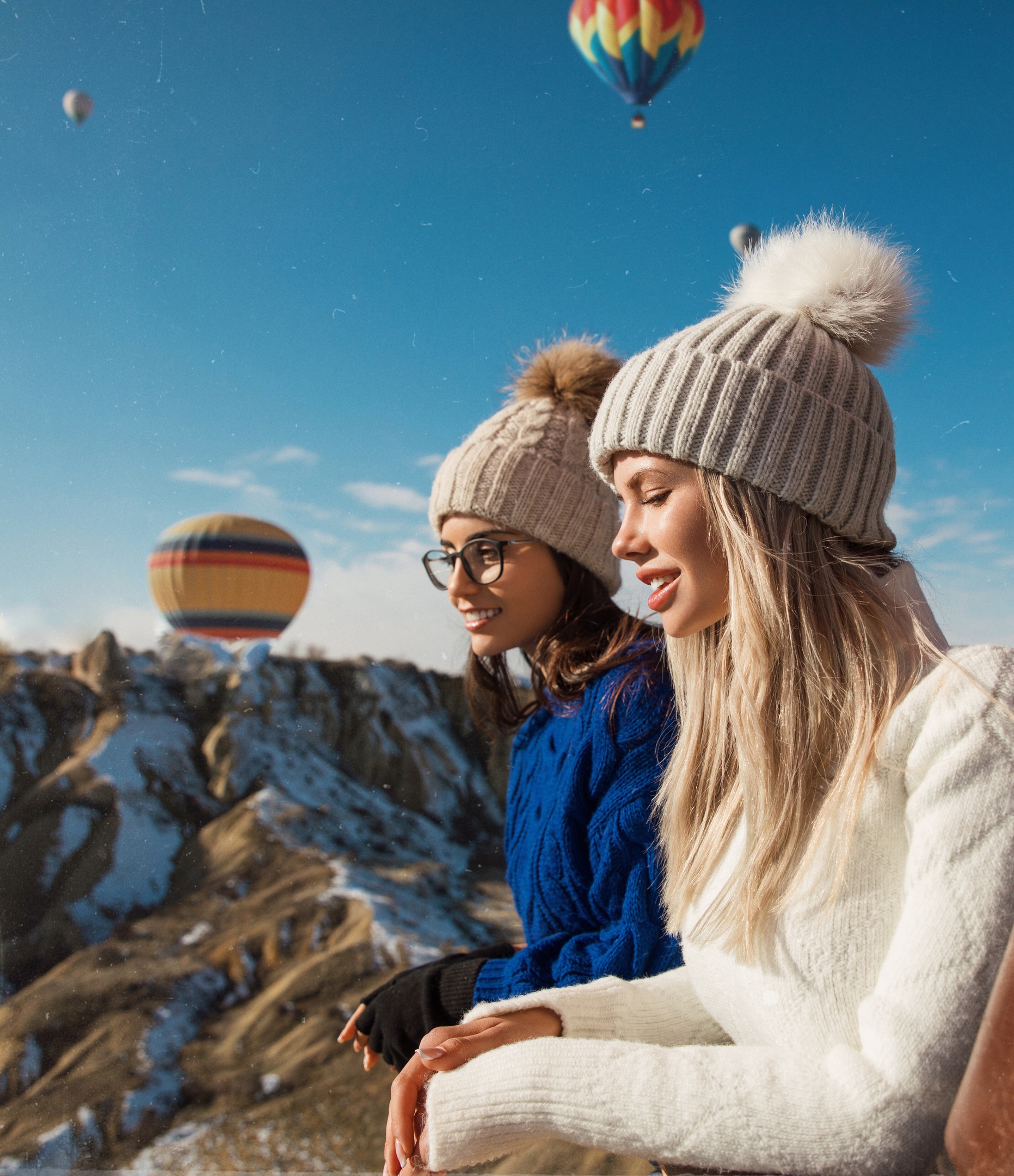 Blonde Russian Women Model Women Hot Air Balloons Balloon Profile Portrait Display Depth Of Field Fl 1863x2160