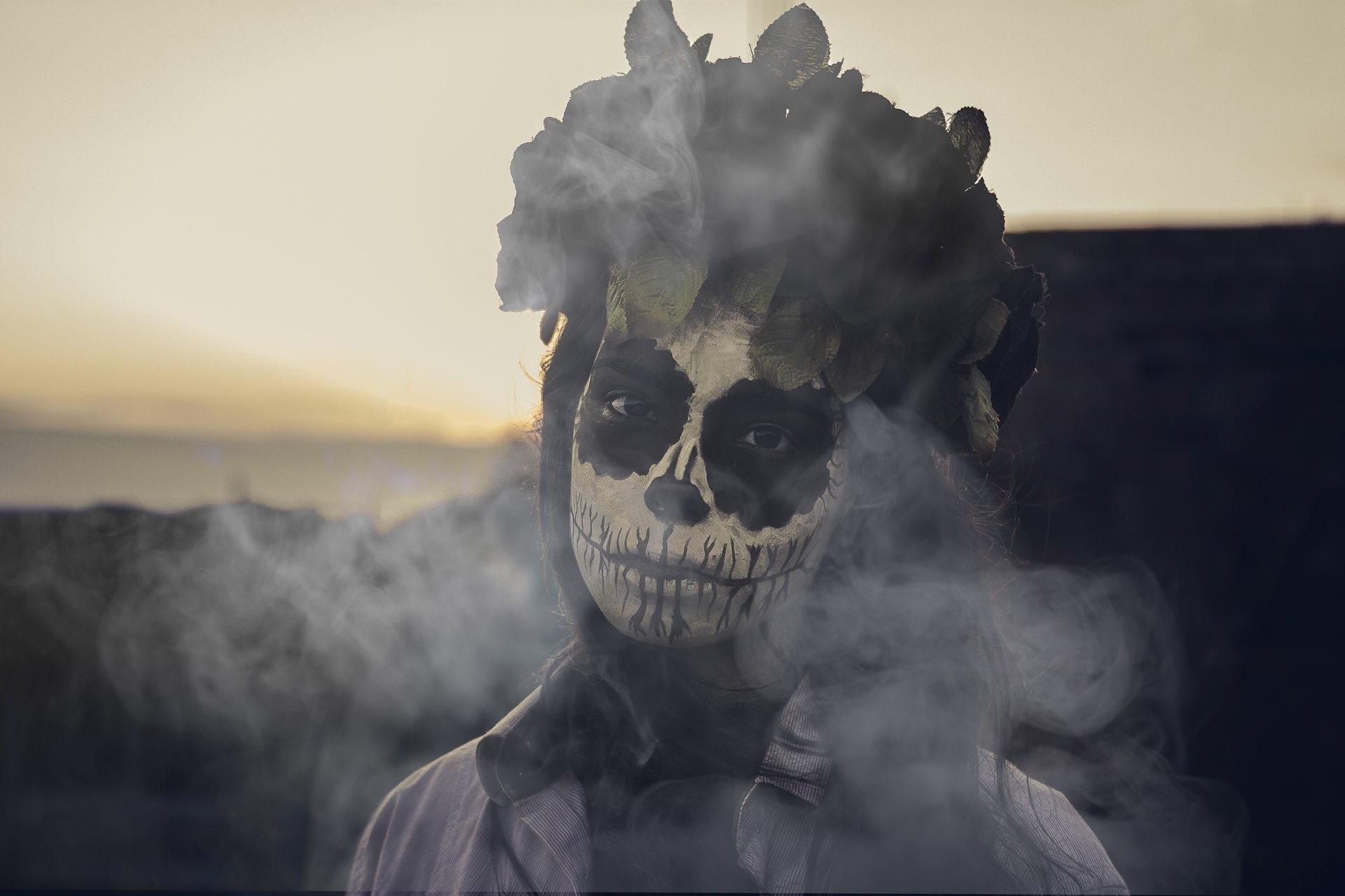 Dia De Los Muertos Skull Face Women Smoke 1920x1280
