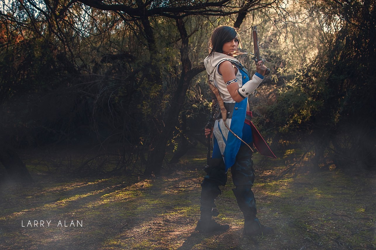 Larry Alan Cosplay Assassins Creed Women 1286x854