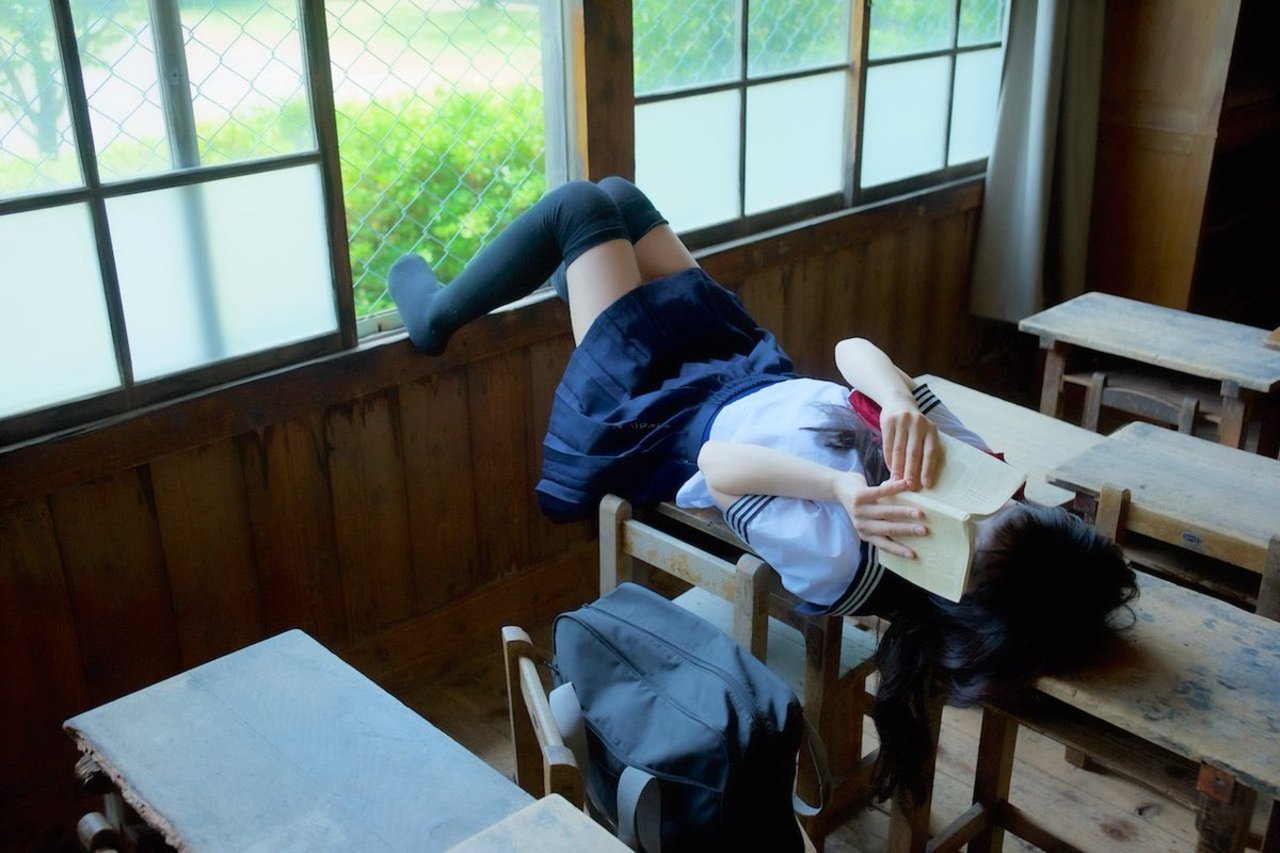 Japanese Women Sailor Uniform Knee Highs Black Socks Skirt Black Hair Classroom Zettai Ryouiki 1280x853