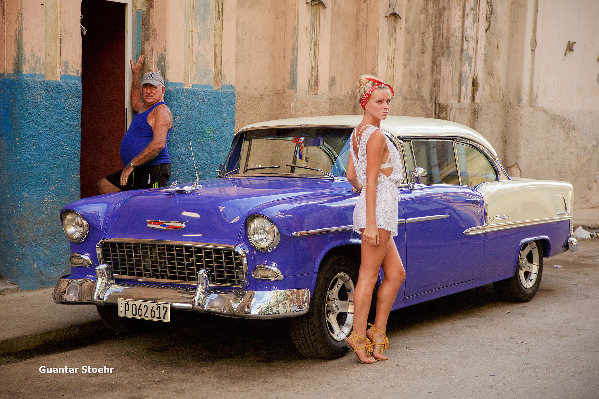Women Model Car Oldtimer Cuba 2048x1365
